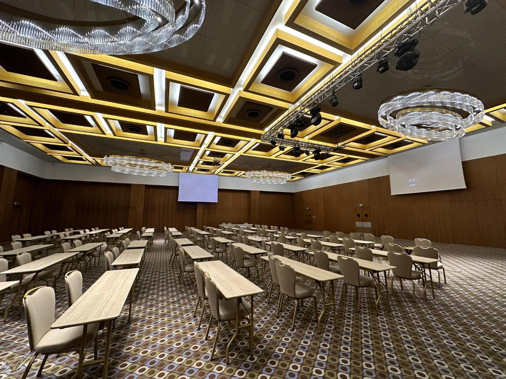 Hotel Crowne Plaza By Ihg