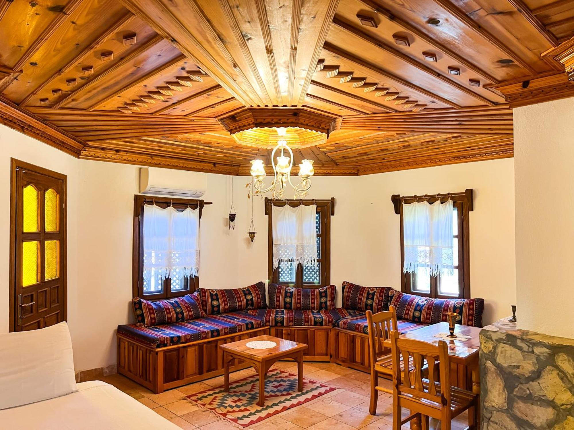Apartment Liya Boutique & *
