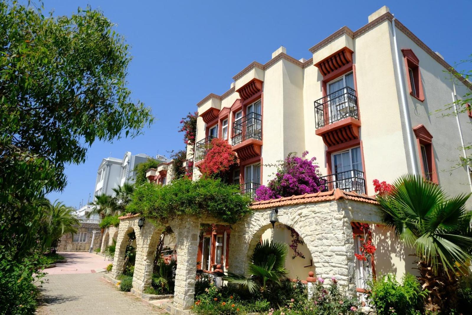 Phoenix Sun Hotel 3*