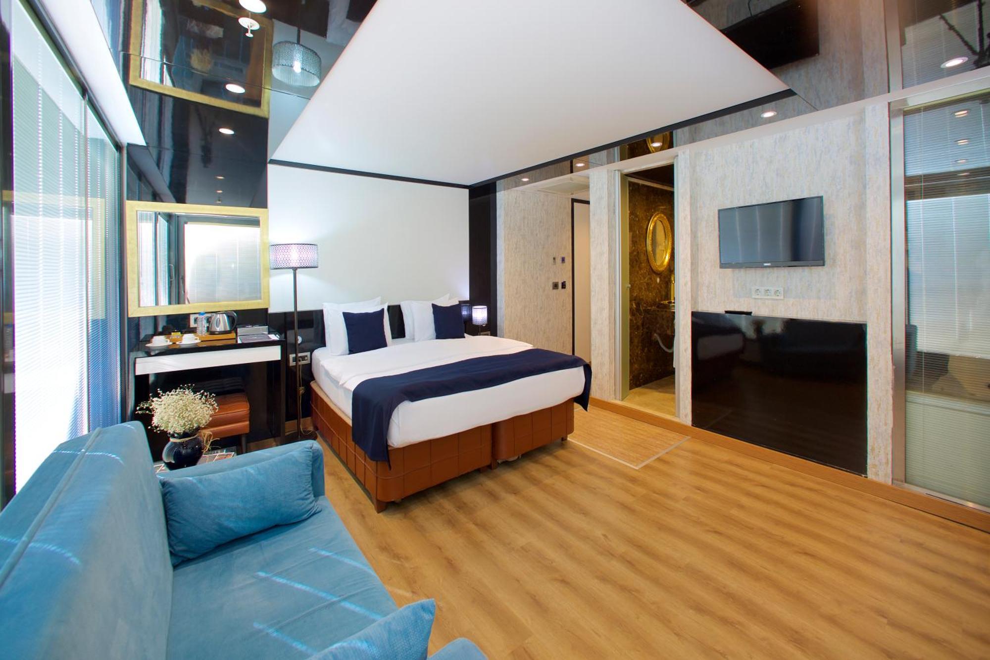 The Hera Platinum Hotel