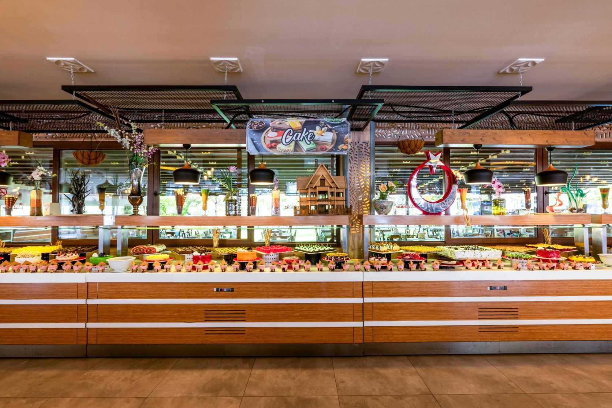 Hotel Club Belpinar-beldibi-kemer 4*