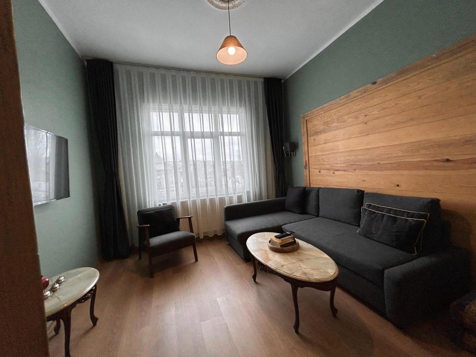 Waterfront By The Tram - Private Terrace With Dome & Golden Horn View In Fatih *