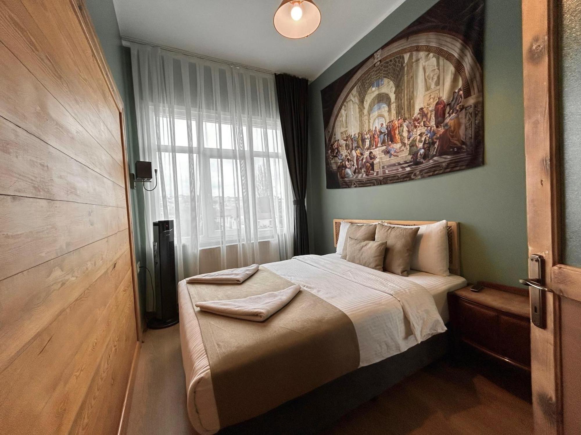 Waterfront By The Tram - Private Terrace With Dome & Golden Horn View In Fatih Holiday home *