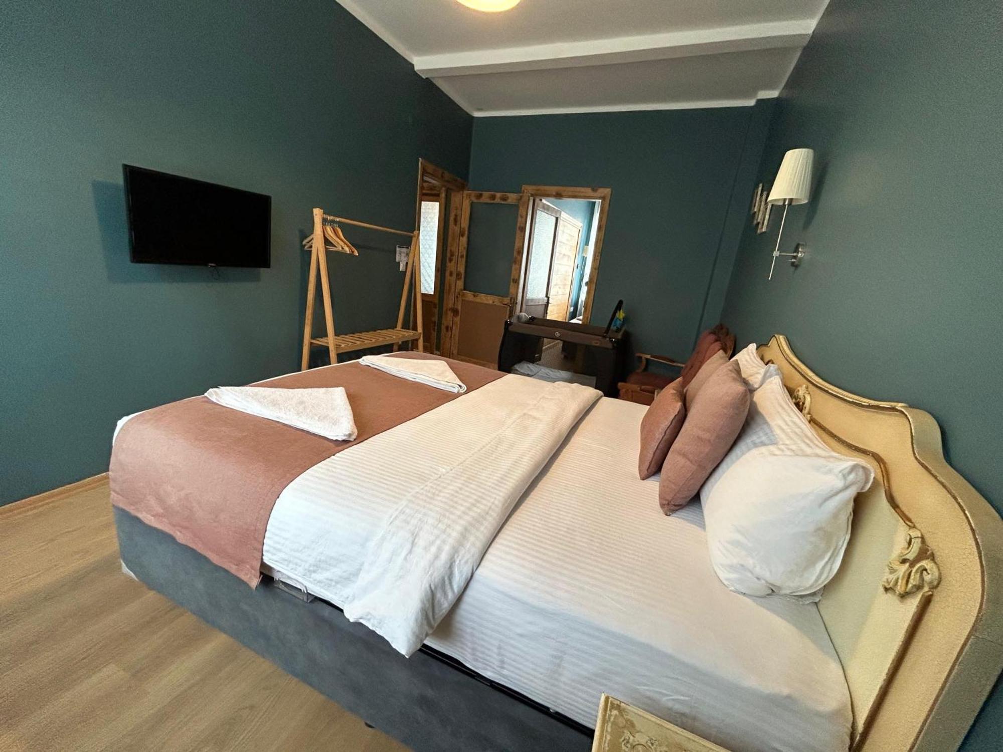 Holiday home Waterfront By The Tram - Private Terrace With Dome & Golden Horn View In Fatih
