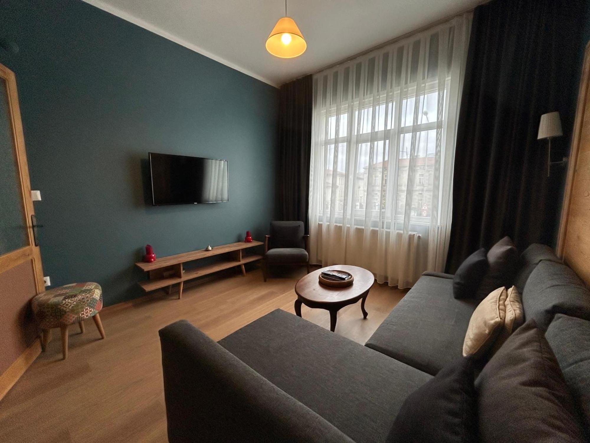 Waterfront By The Tram - Private Terrace With Dome & Golden Horn View In Fatih Istanbul