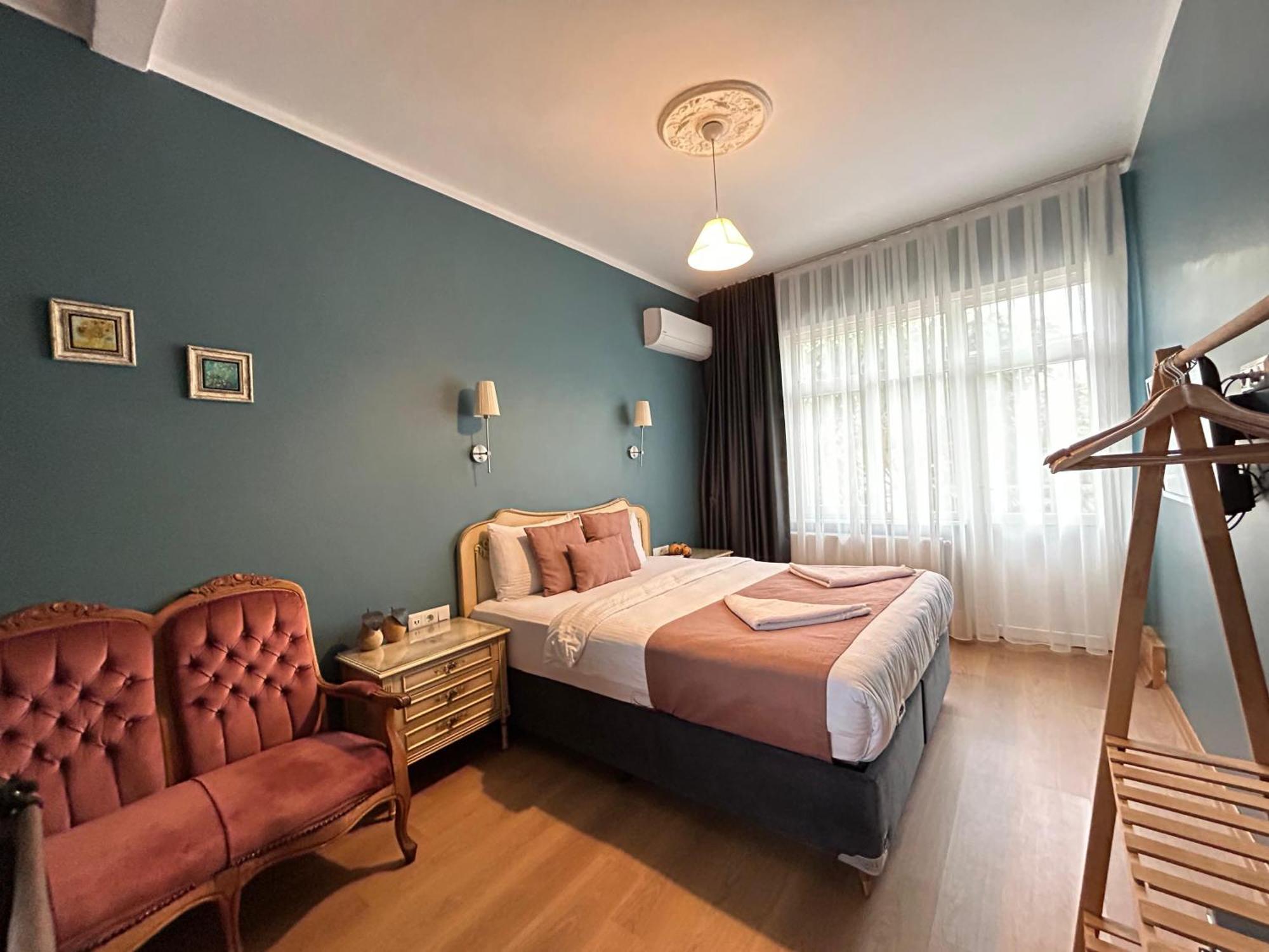 Waterfront By The Tram - Private Terrace With Dome & Golden Horn View In Fatih