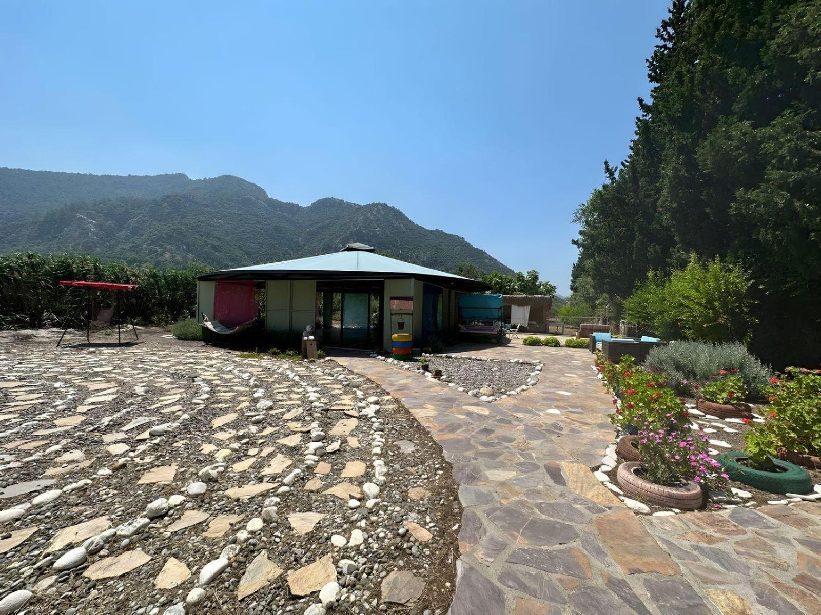 Cabrece Homestay