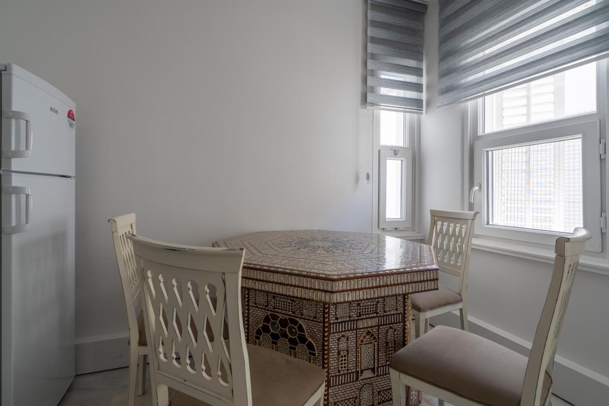 Apartment Epic Escape Homes Adalar