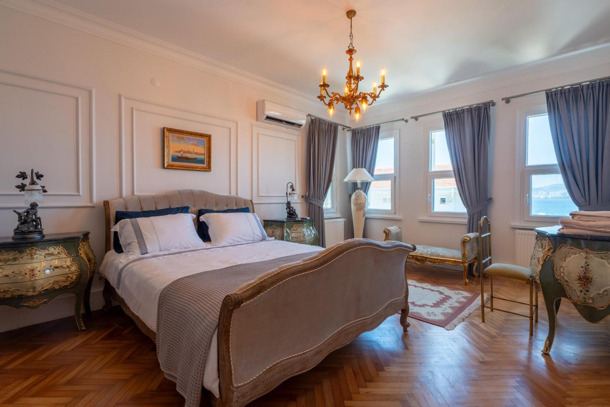 Epic Escape Homes * Adalar