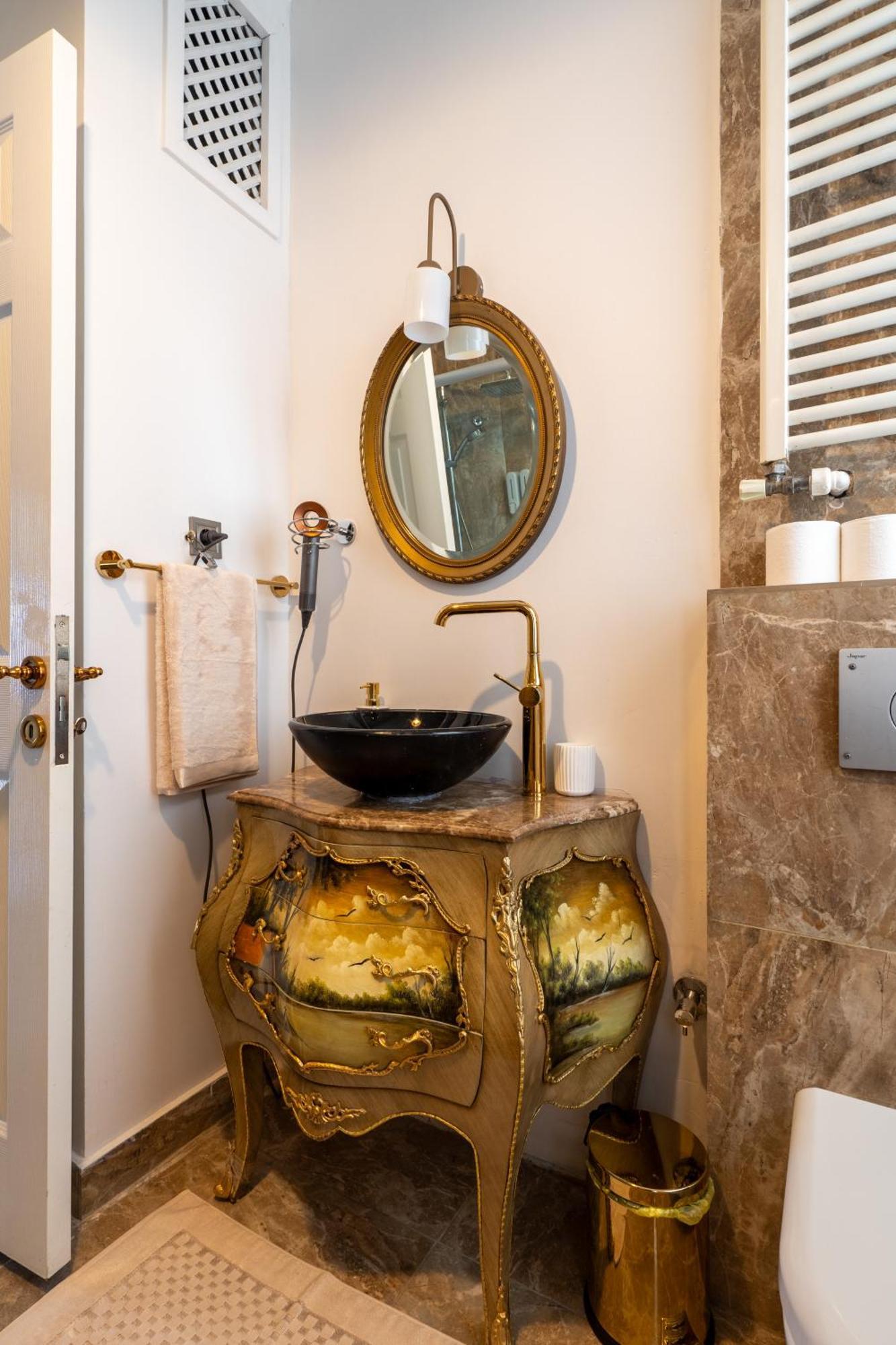 Apartment Epic Escape Homes Adalar