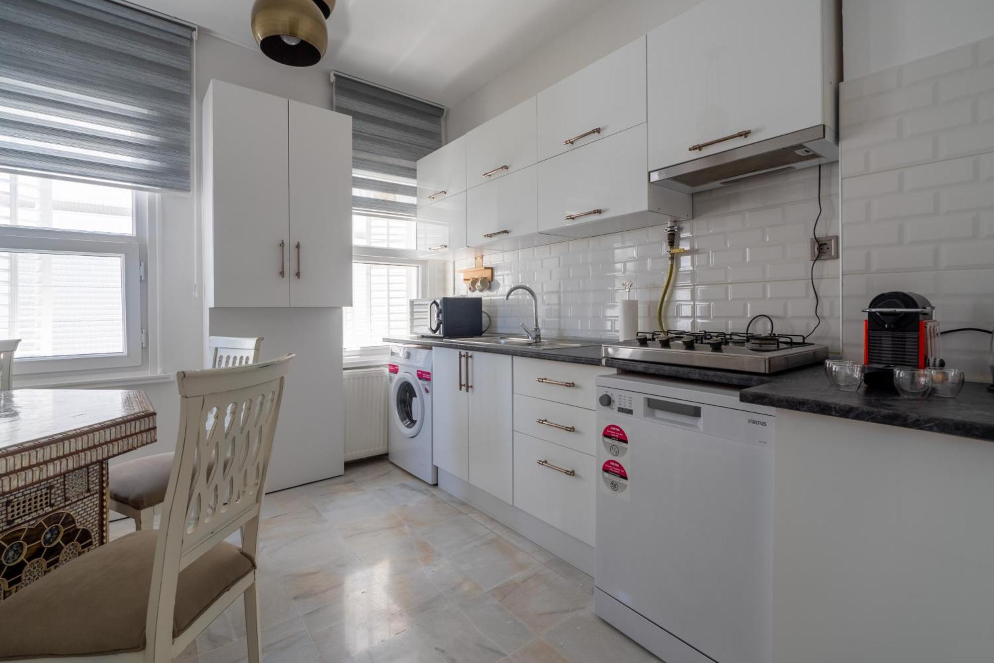 Epic Escape Homes * Adalar