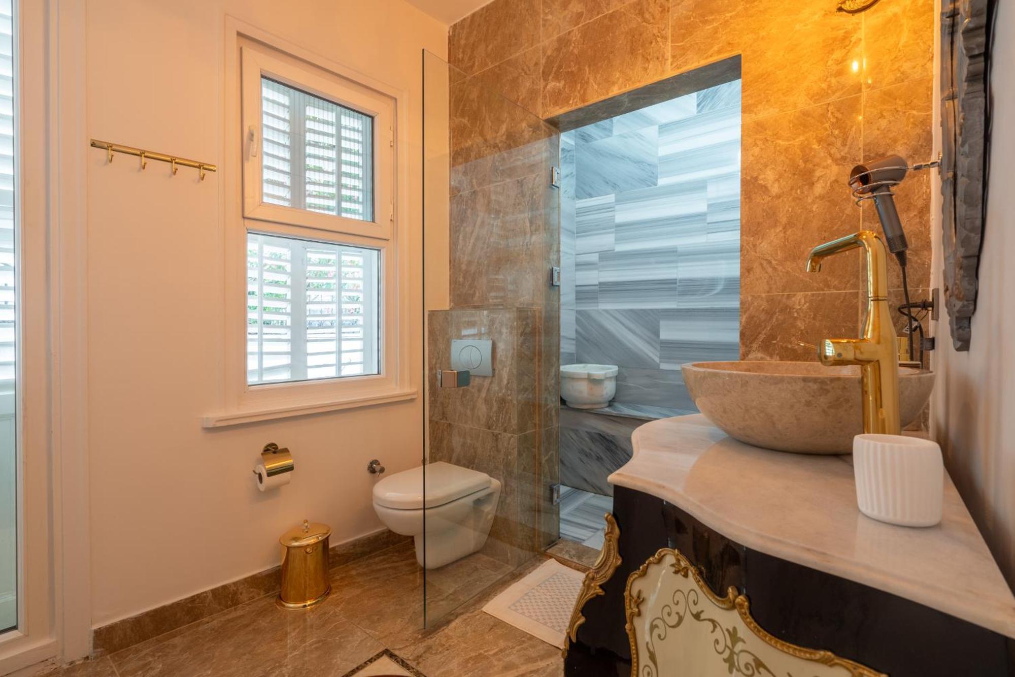 Apartment Epic Escape Homes