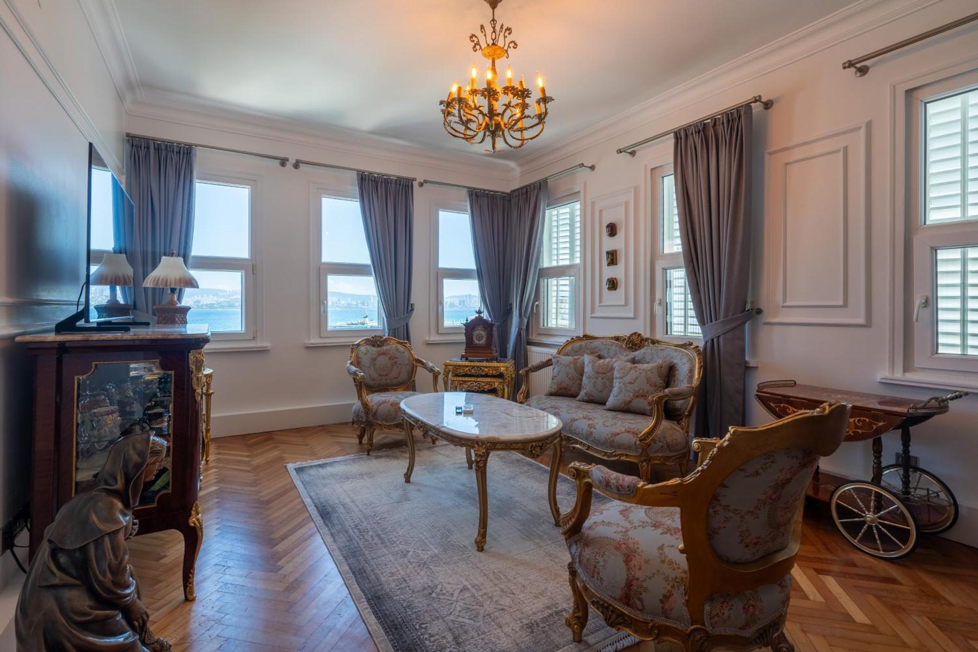 Epic Escape Homes Apartment Adalar