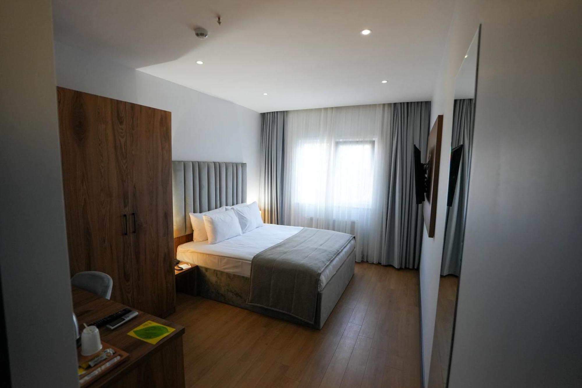 Business Life Guenesli Hotel 3*