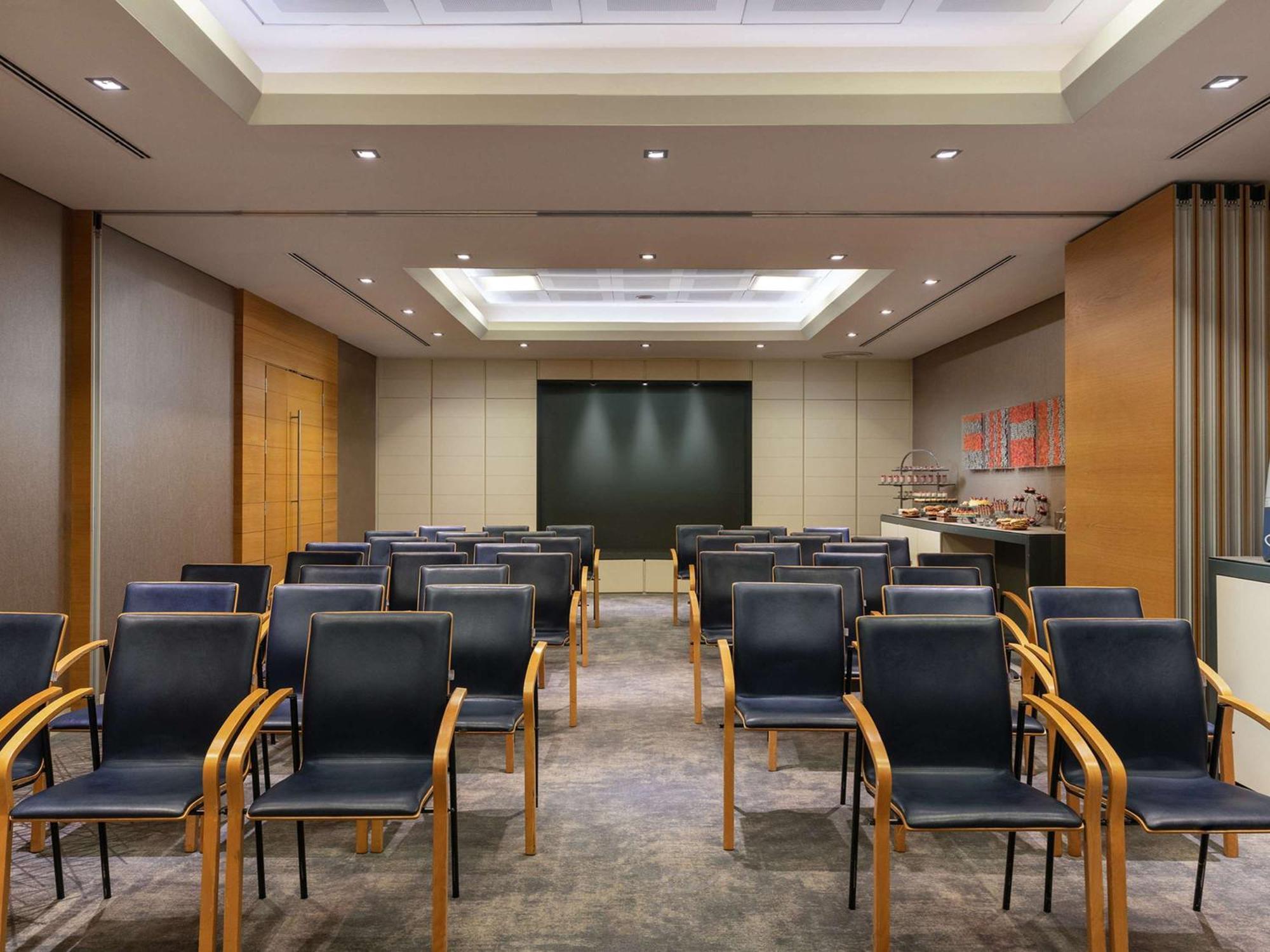 Swissotel Buyuk Efes Hotel