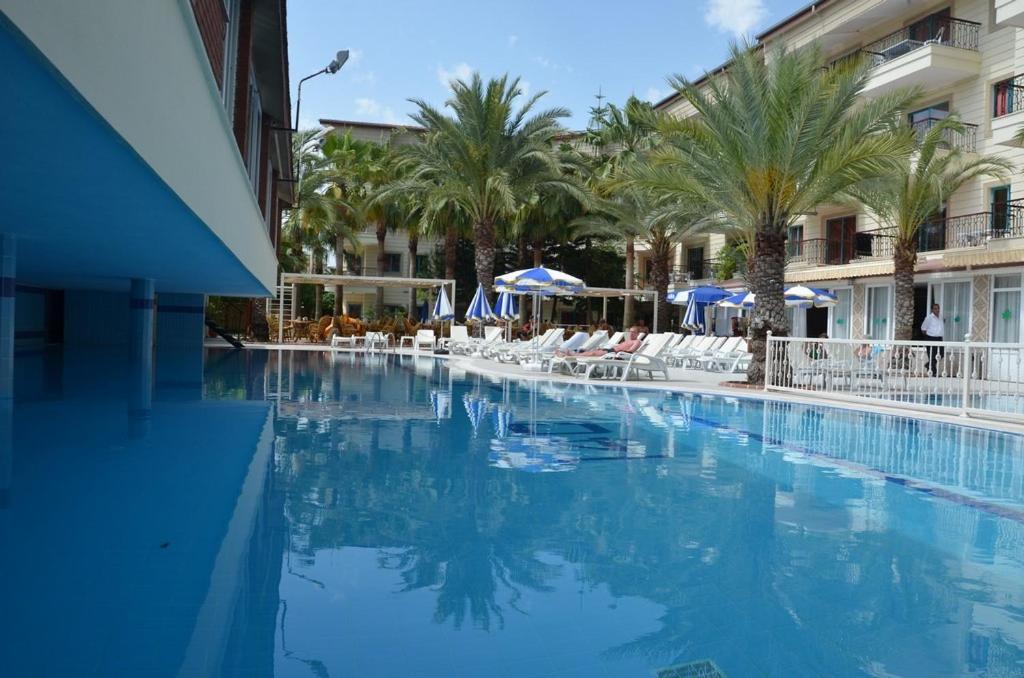 Cinar Family Suite Hotel Side Side