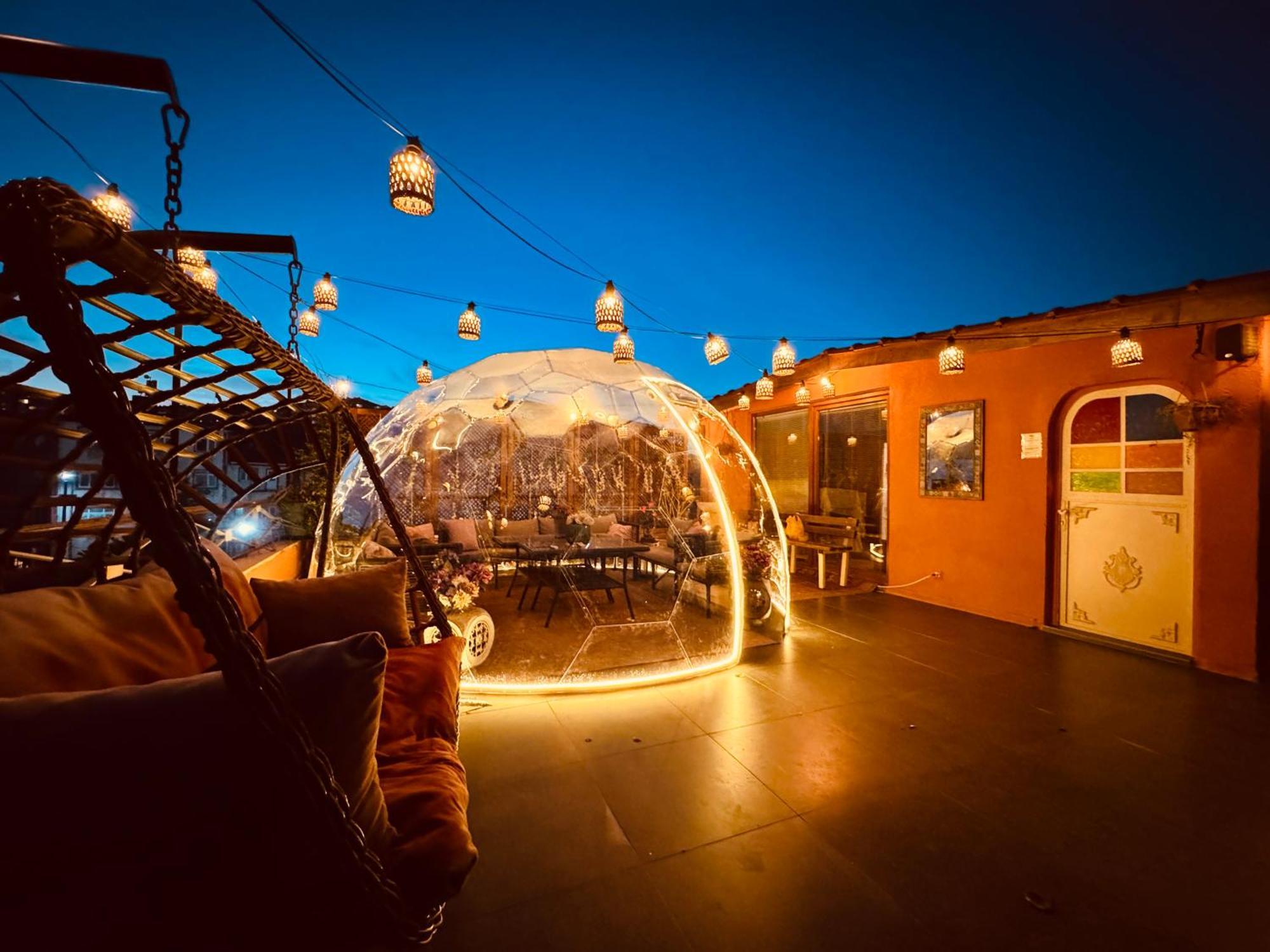 Waterfront By The Tram - Terrace With Dome & Golden Horn View In Fatih Apartment