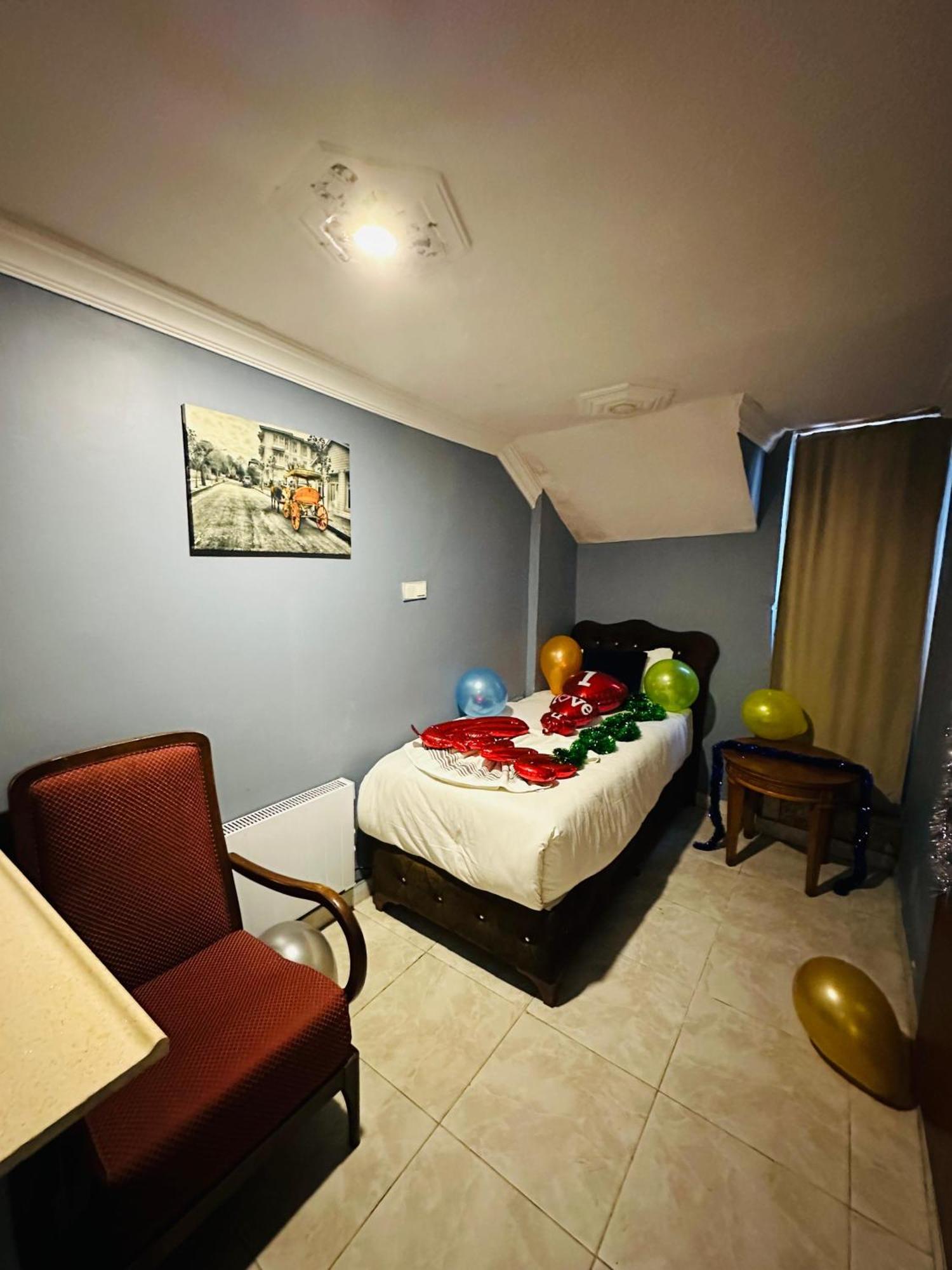 Kipa Hotel *