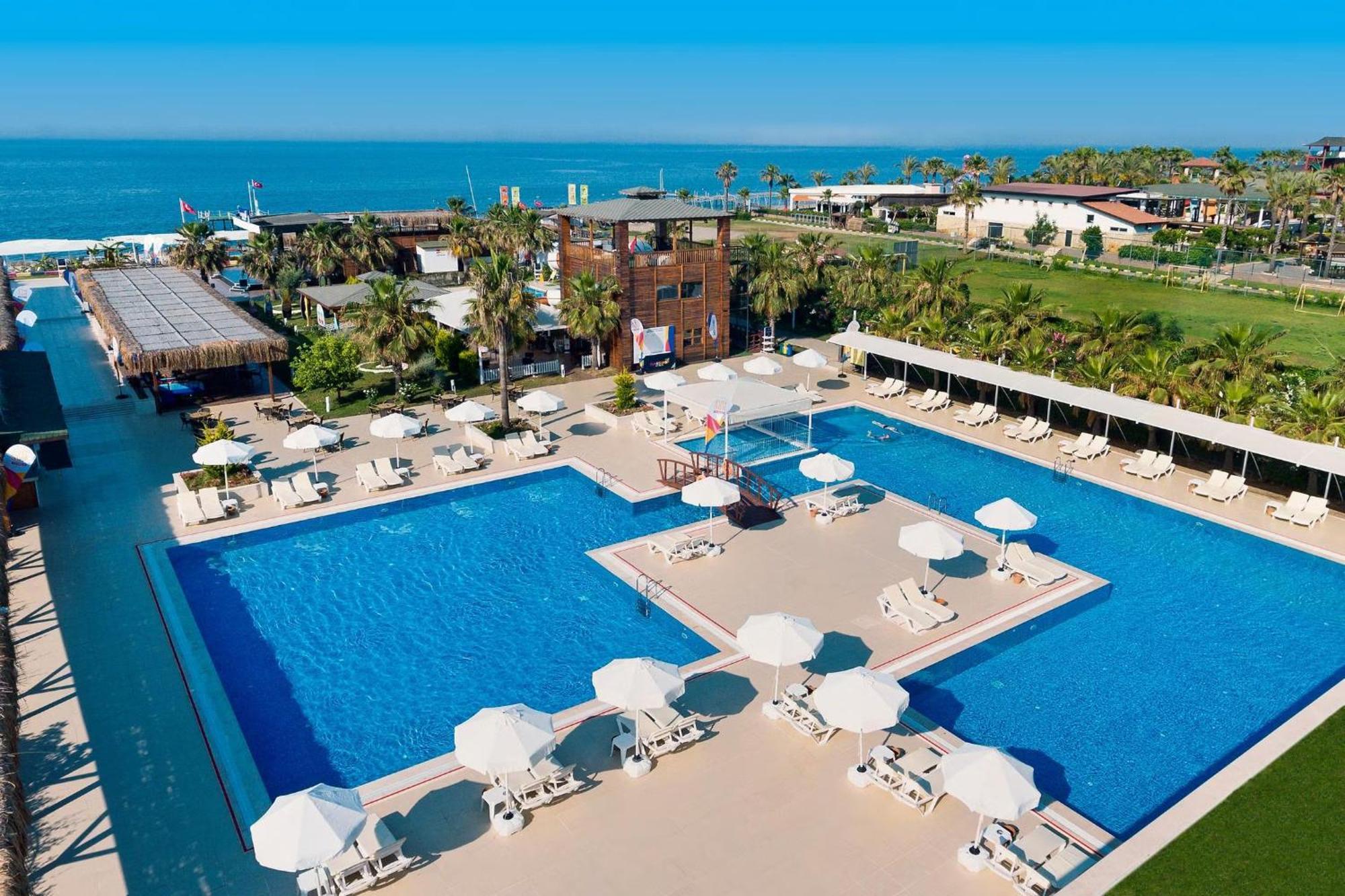 Armas Life Hotel