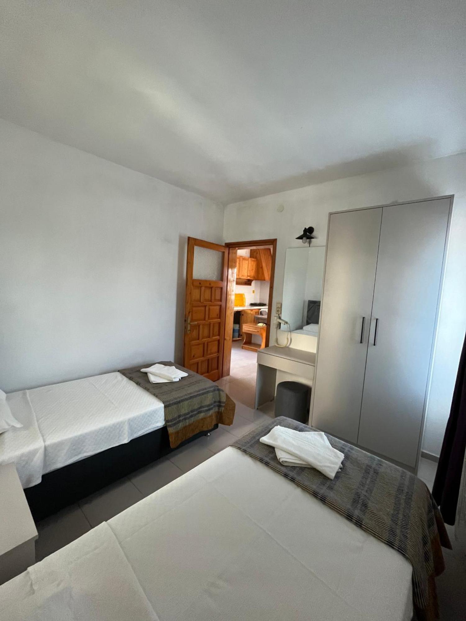 Aparthotel Ege 3*