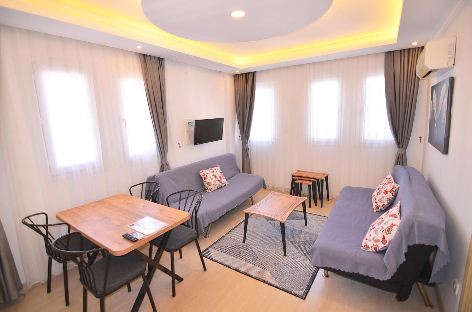 Mykonut Aparthotel 2*