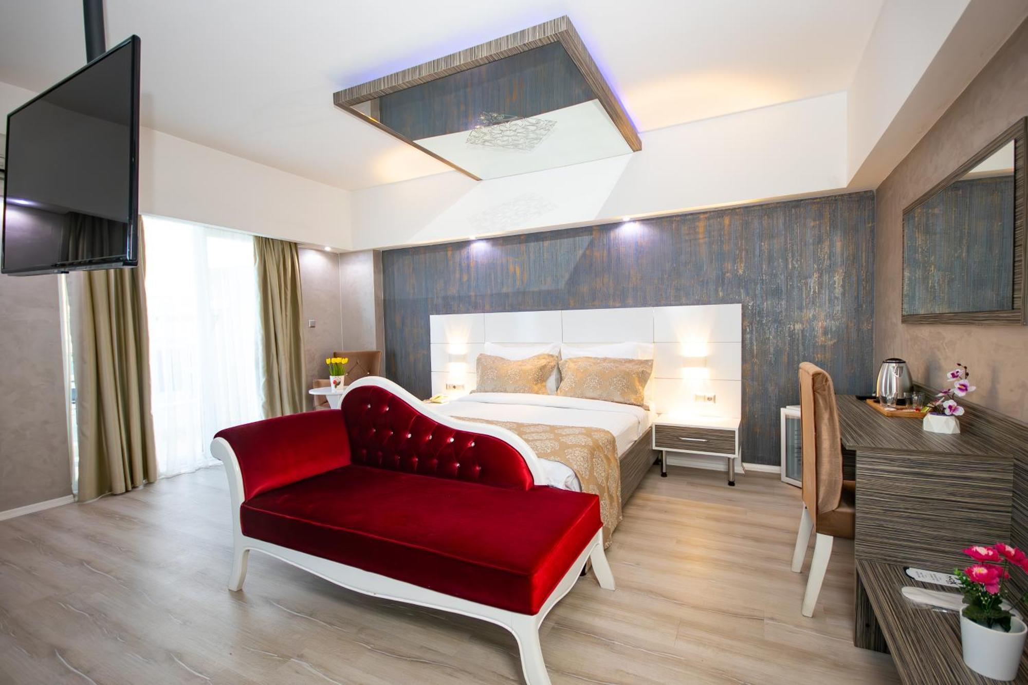 Hotel Mox Wellness & 4*