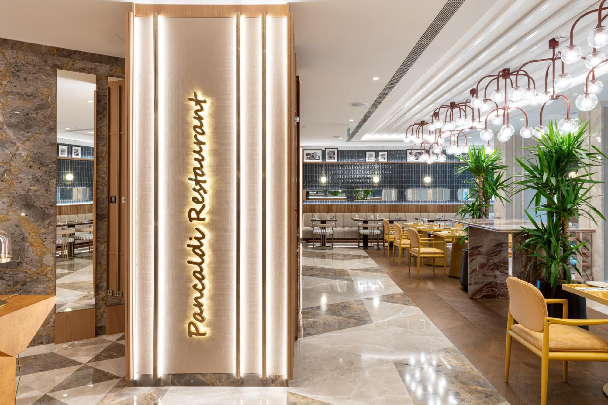 Hotel Ramada Plaza By Wyndham City Center (adults Only)