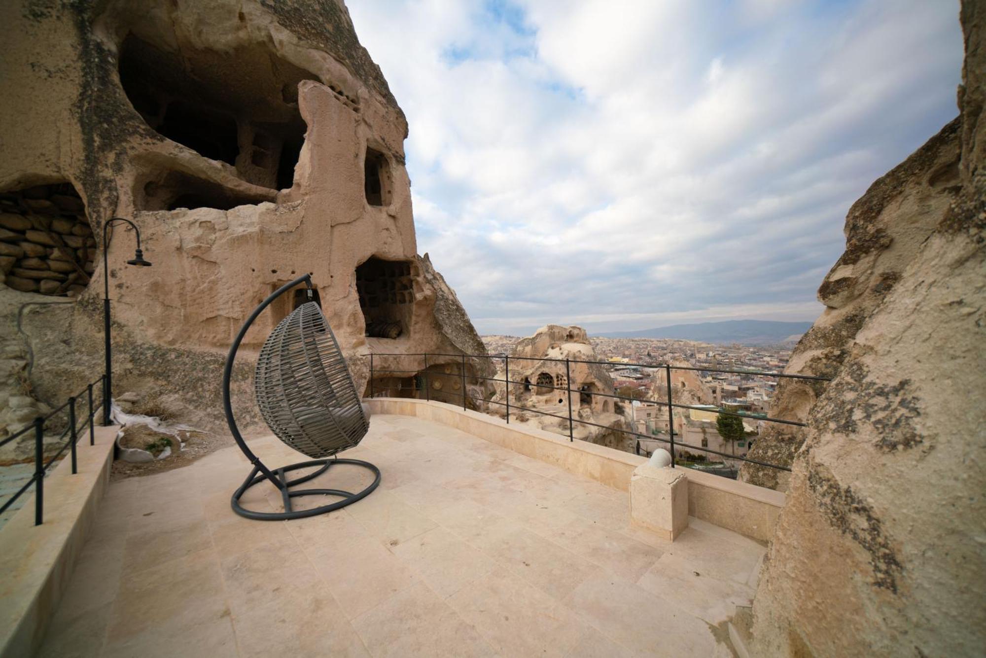 Zeus Cave Bed & Breakfast