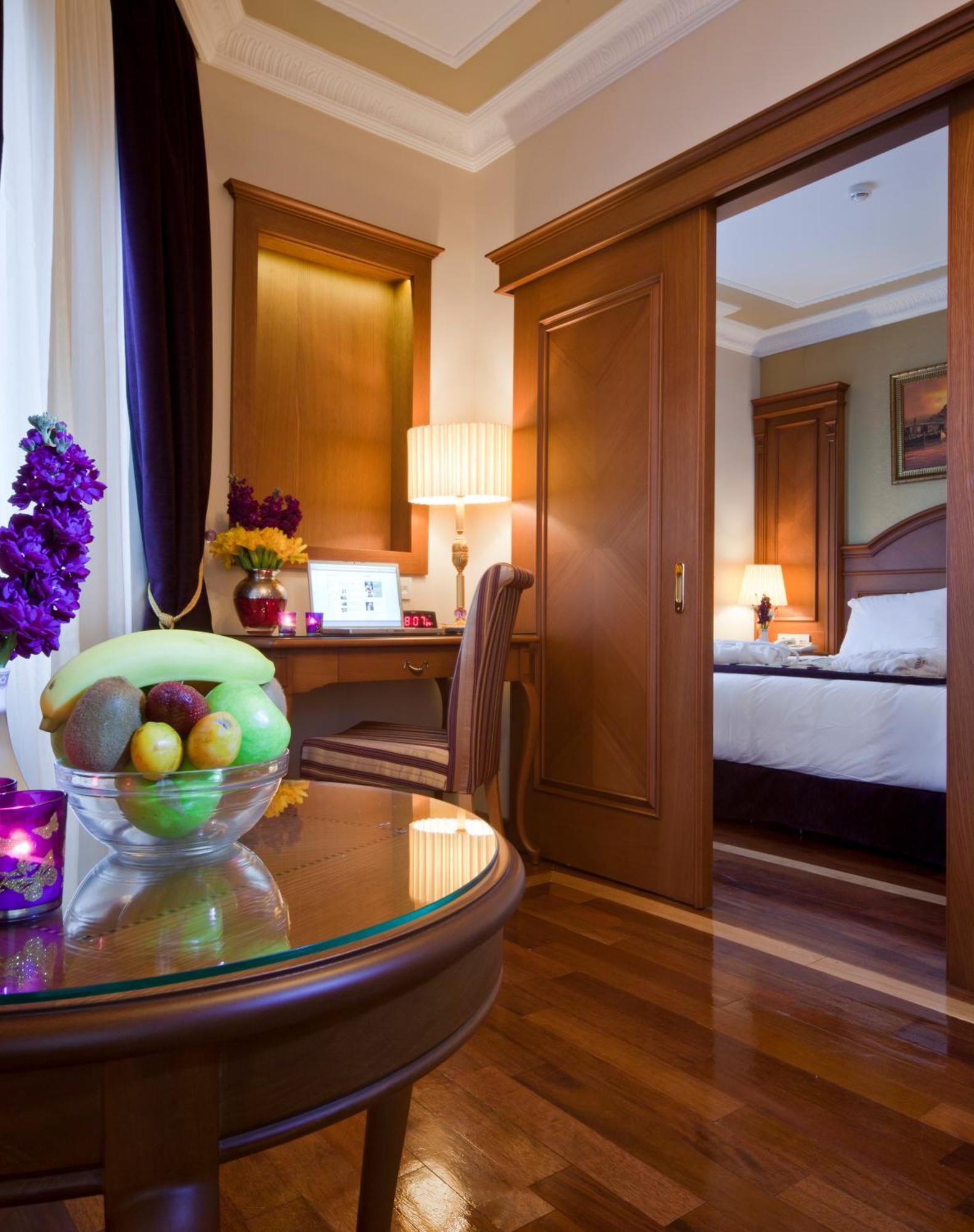 Glk Premier Acropol & Hotel