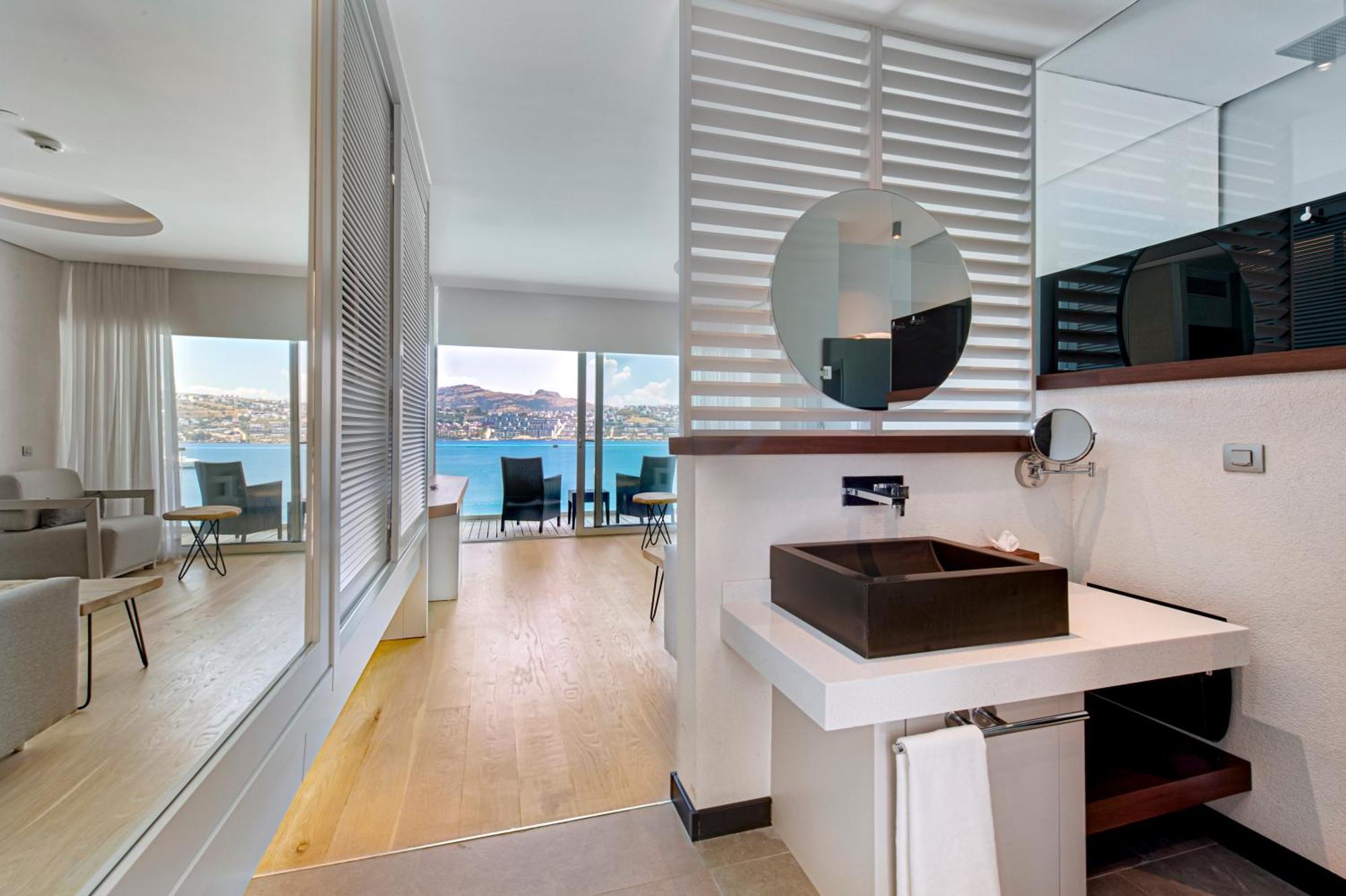 Cape Bodrum Luxury & Hotel