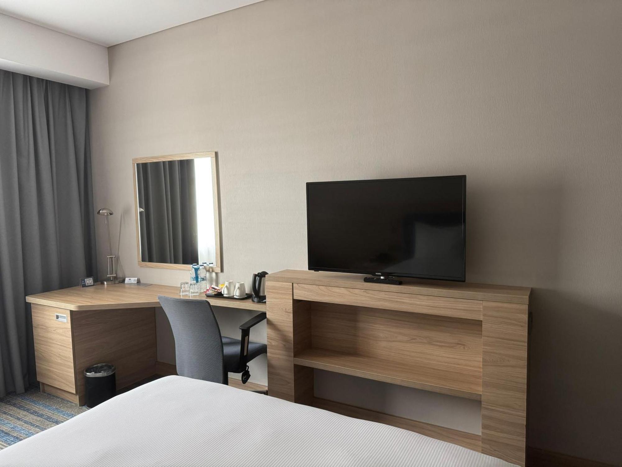 Hotel Hampton By Hilton Izmir