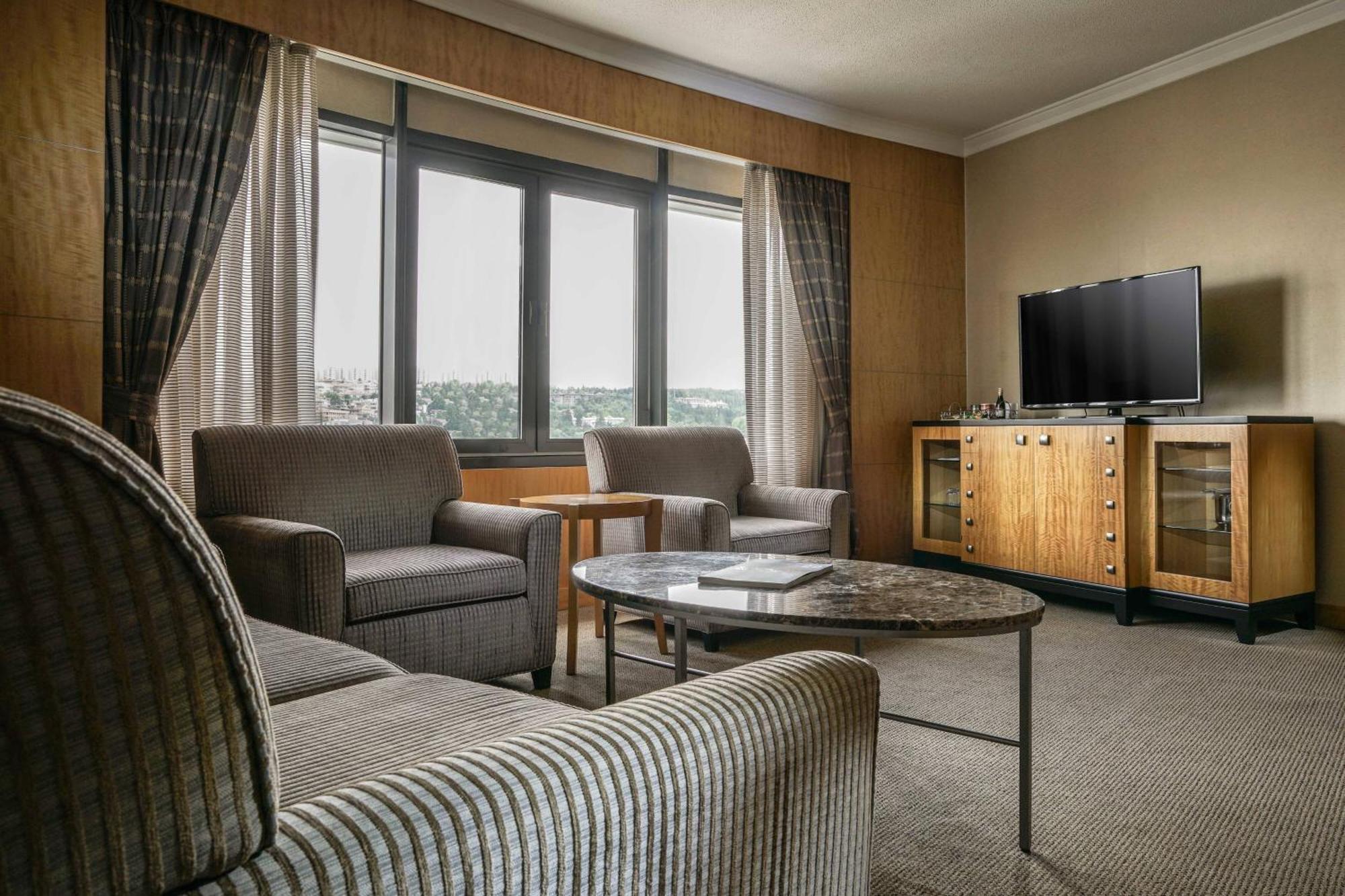 Sheraton & Convention Center