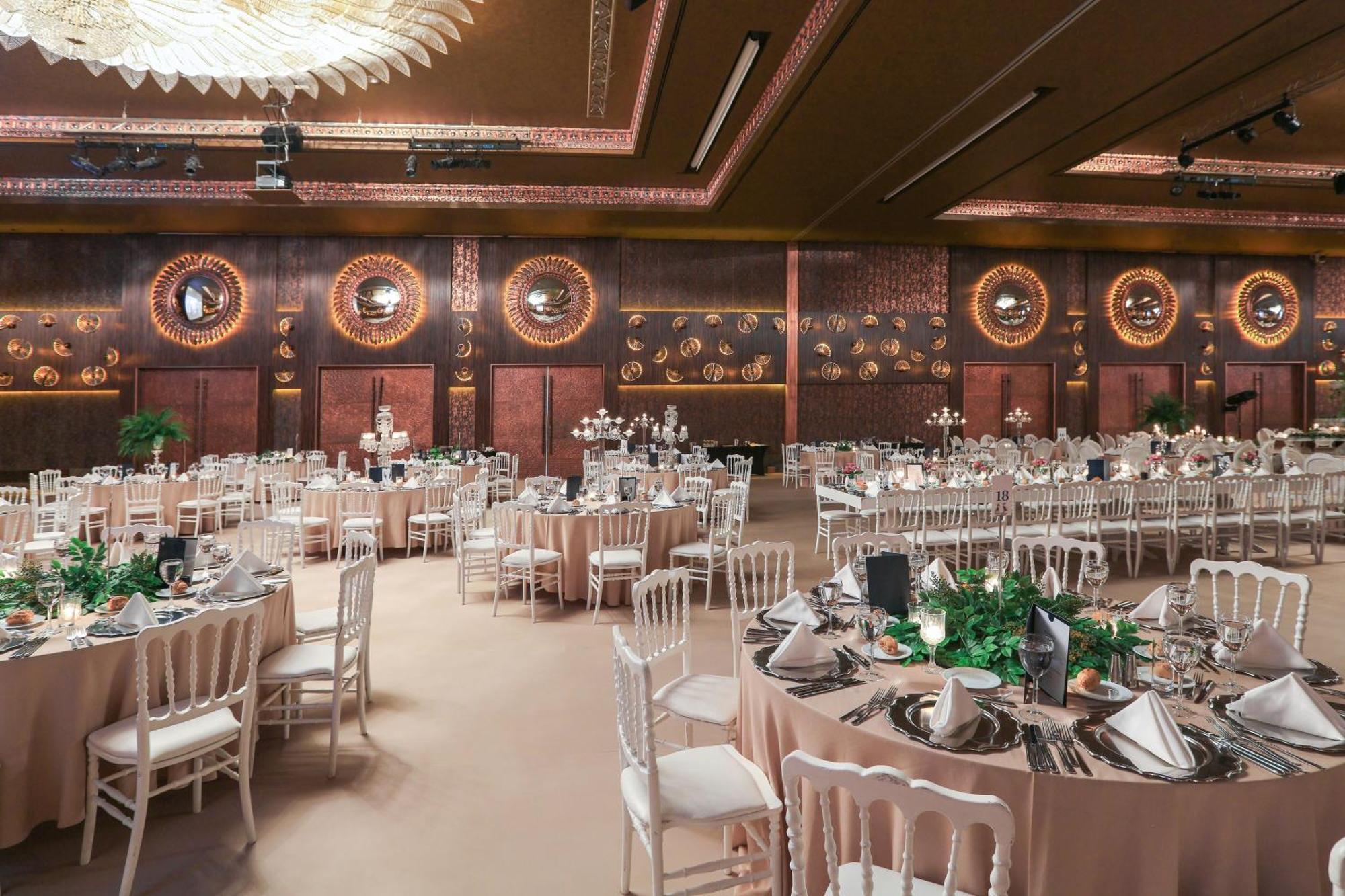 Hotel Sheraton & Convention Center 5*
