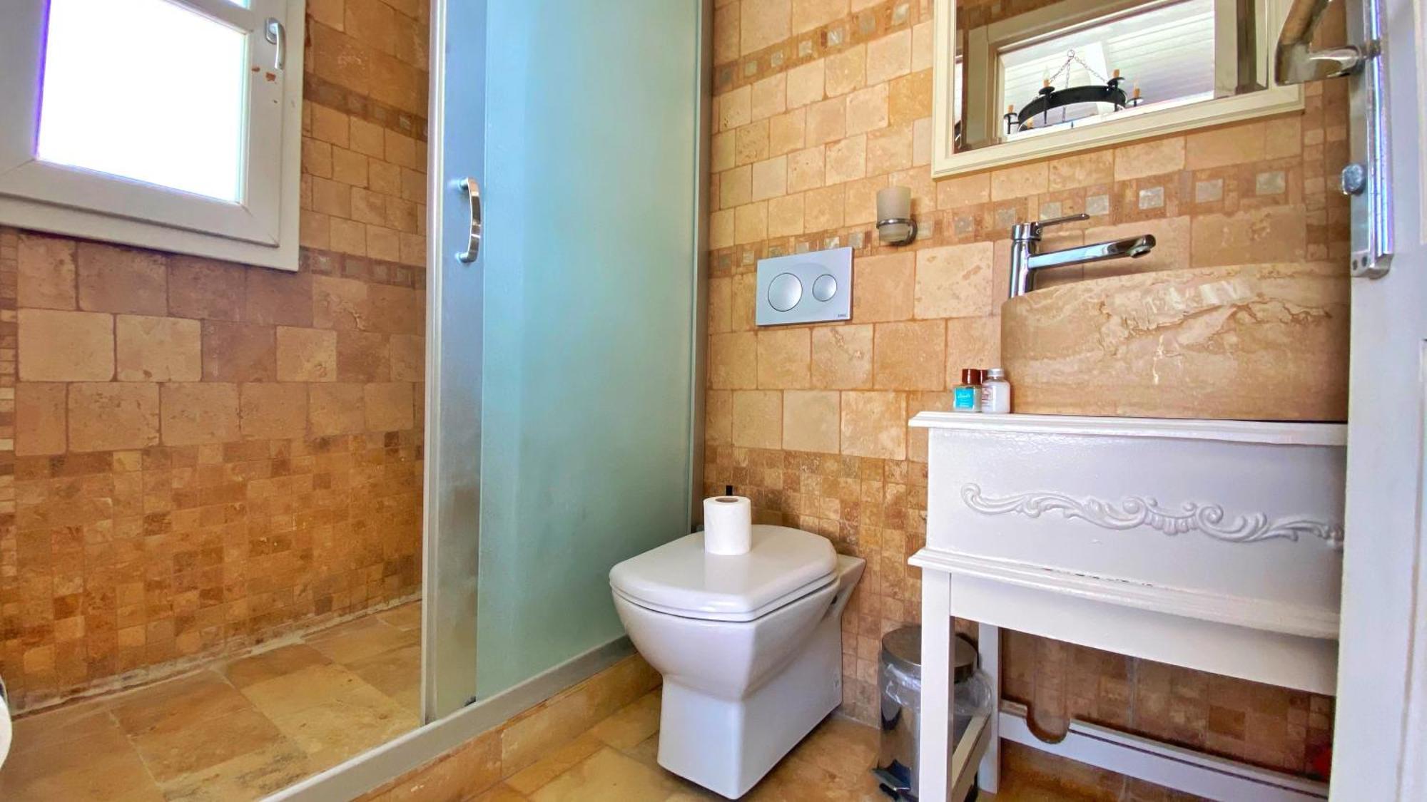 Maison D'azur Bed & Breakfast
