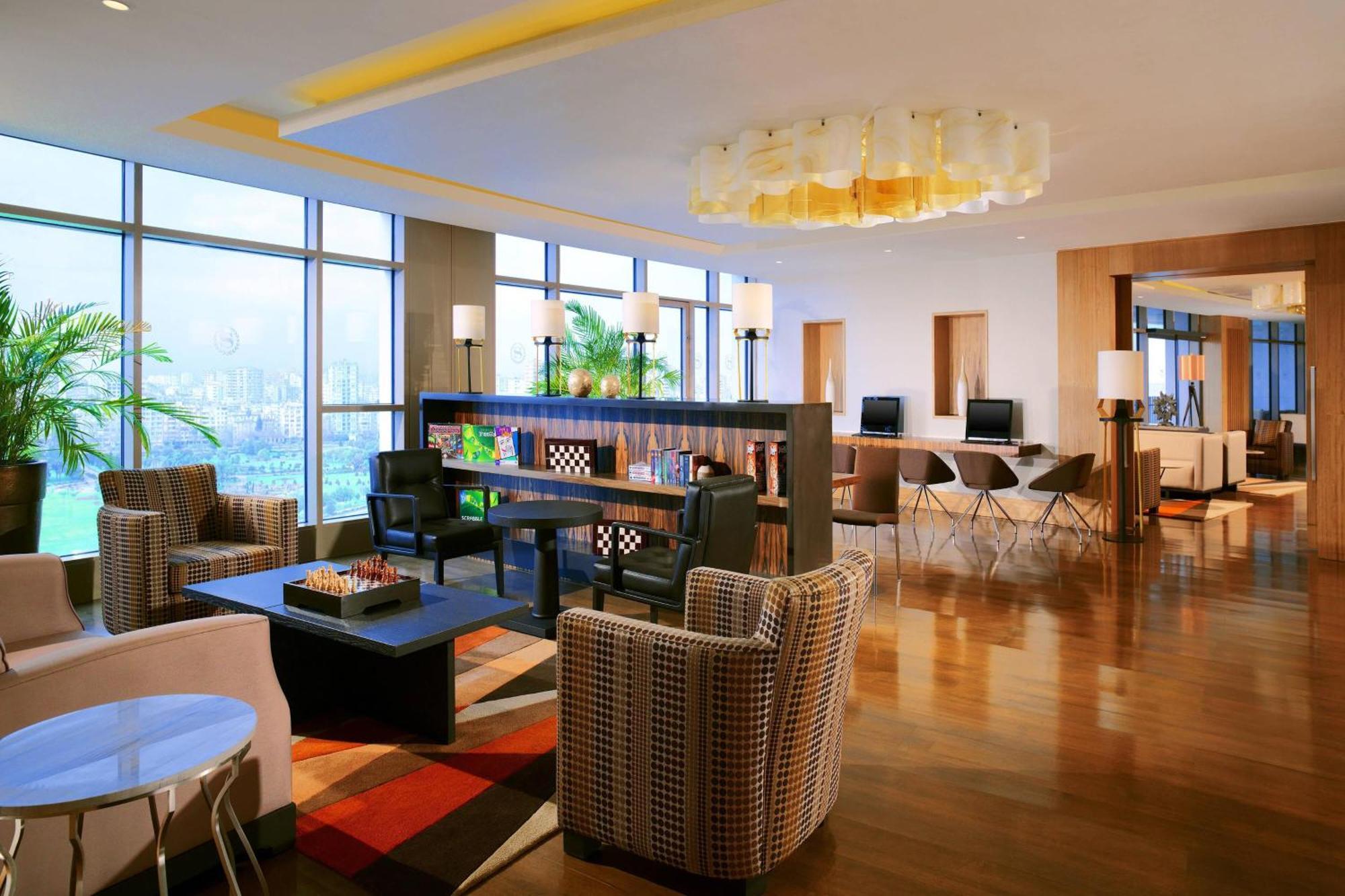 Sheraton Grand Hotel 5*