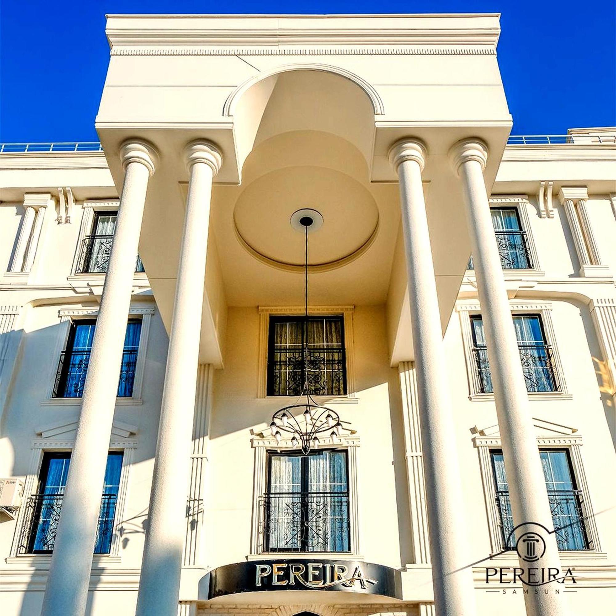 Pereira Hotel *