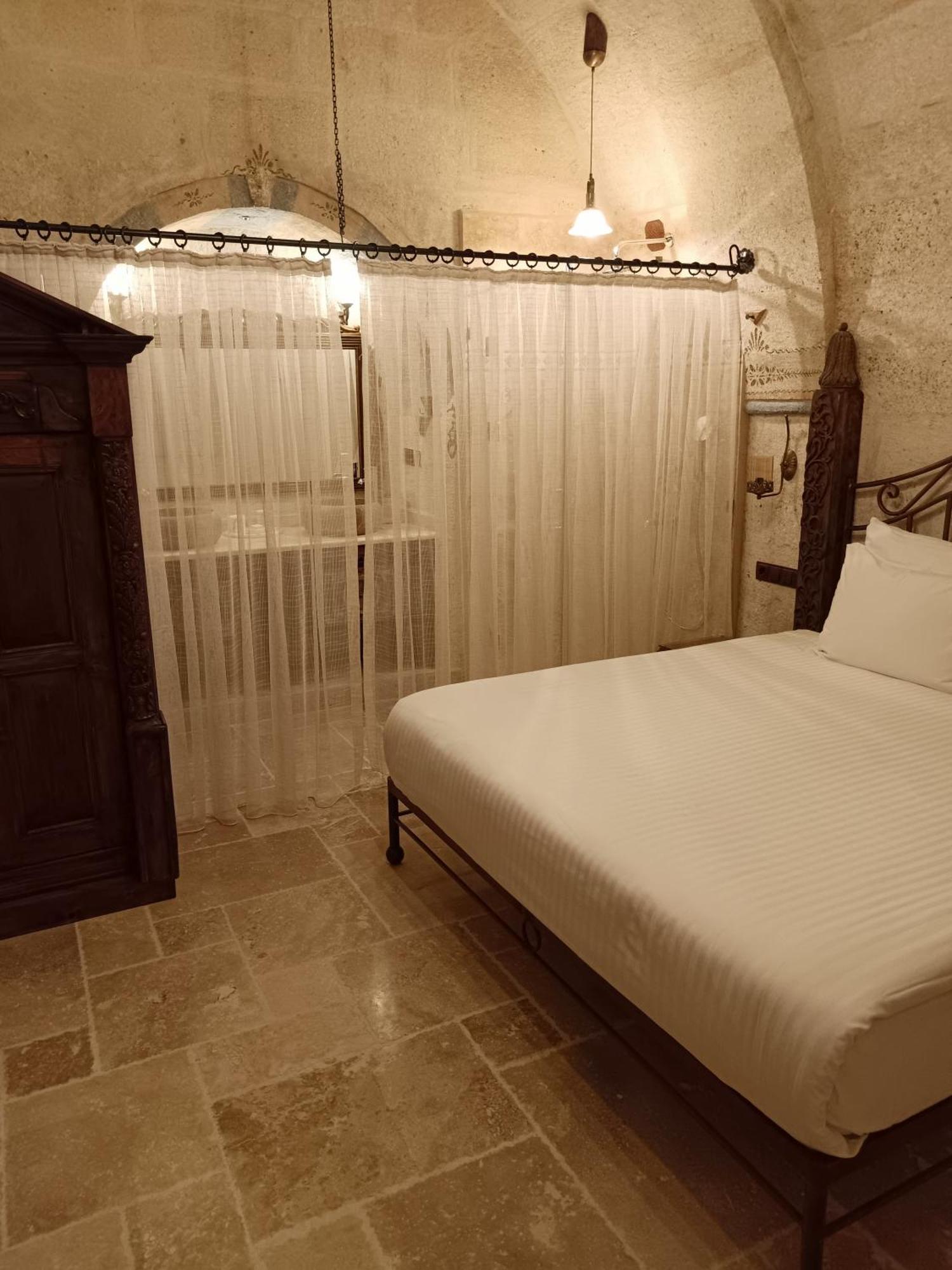 Hotel Tafoni Cave 5*