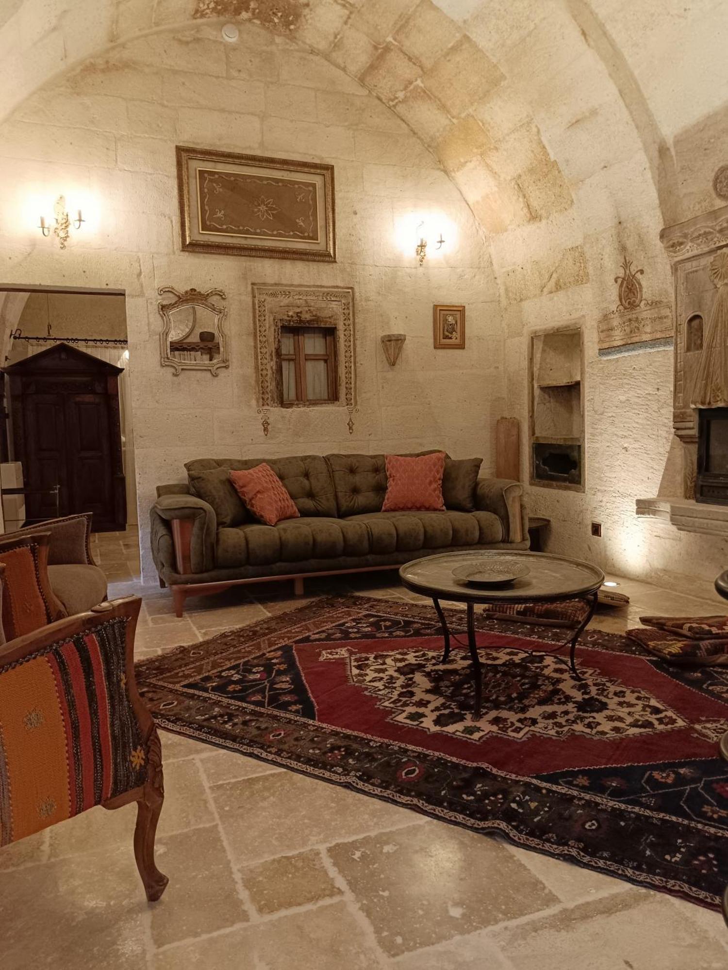Tafoni Cave 5* Ortahisar