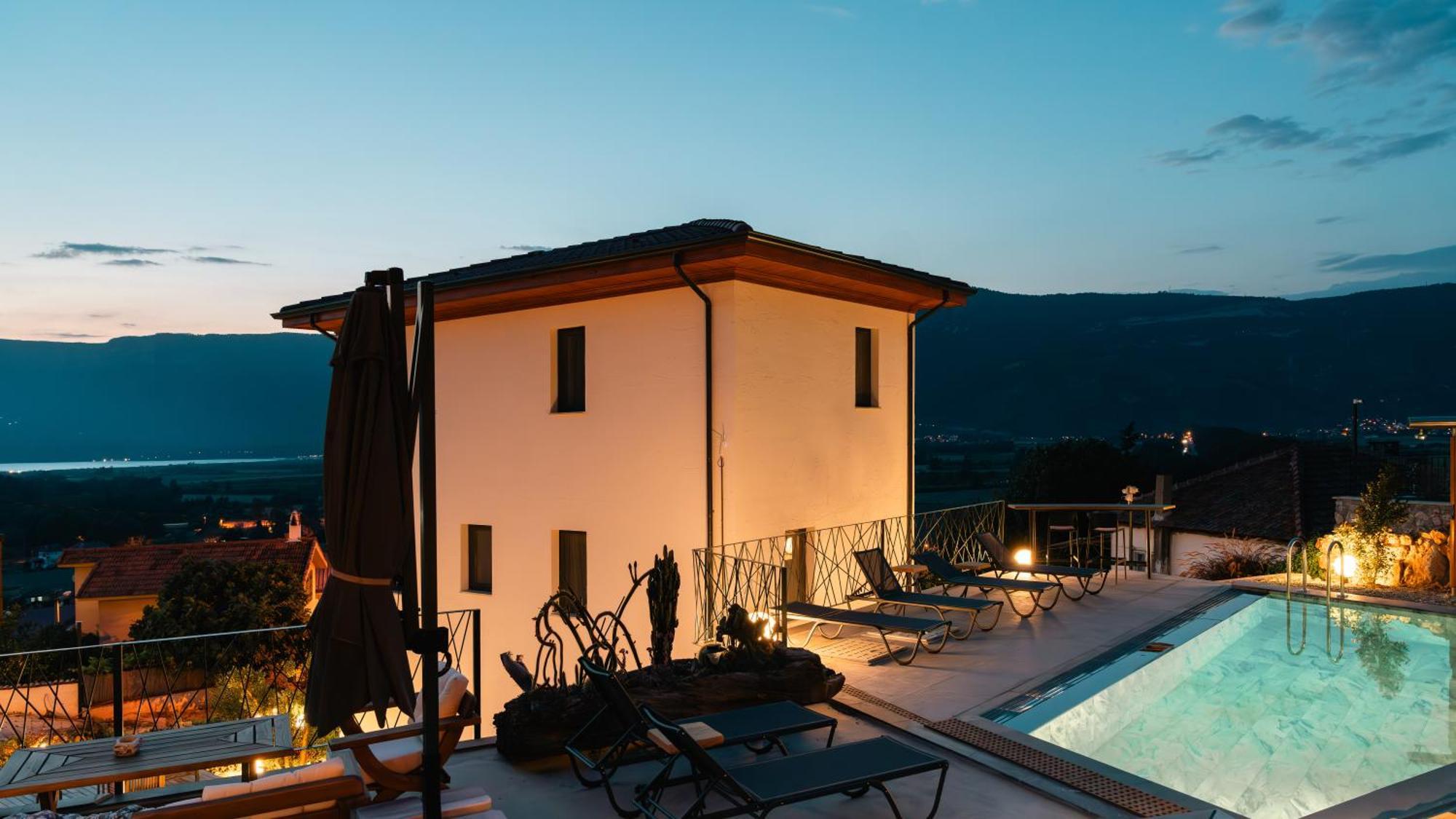 Kikonia Art & Aparthotel *
