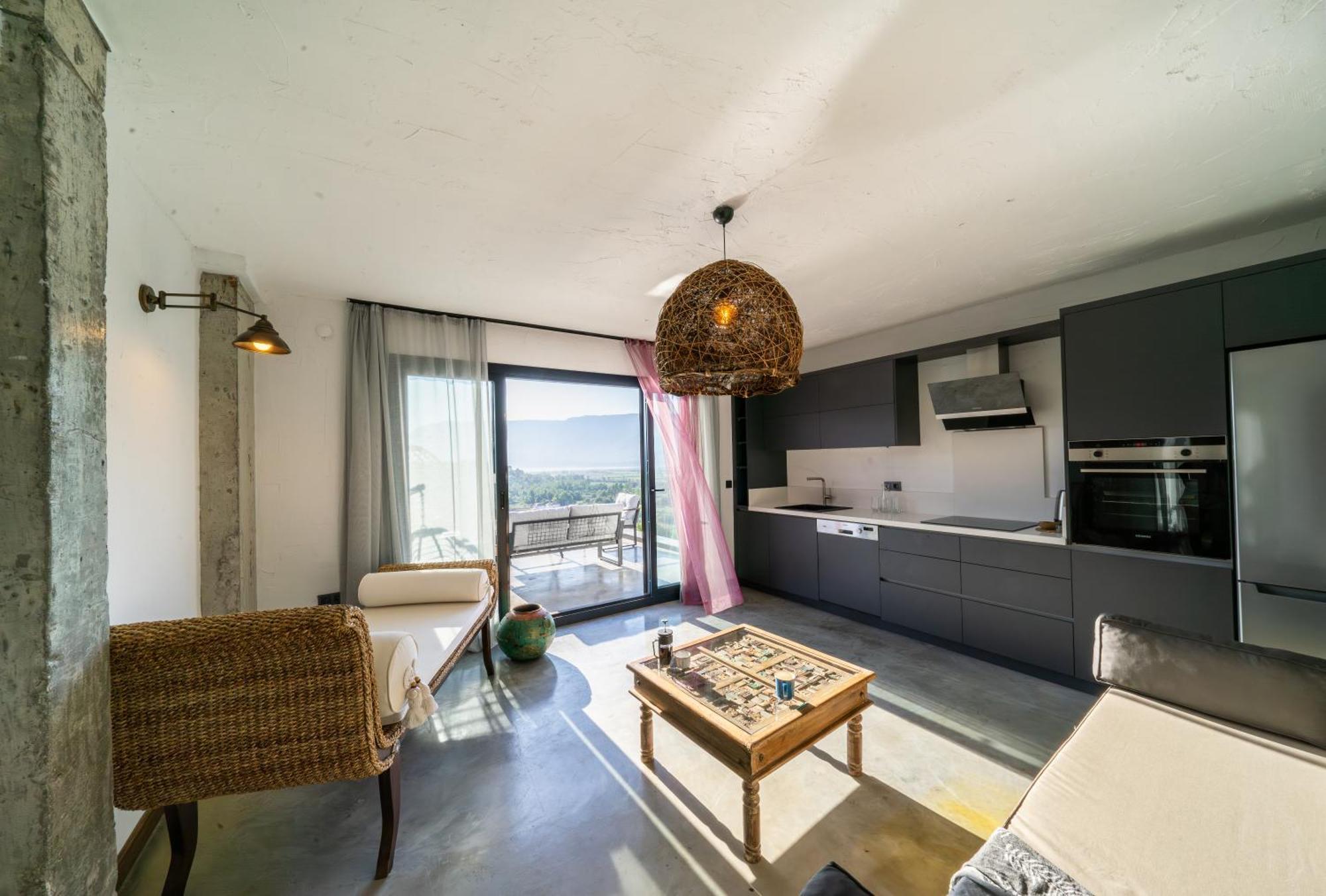Aparthotel Kikonia Art & *