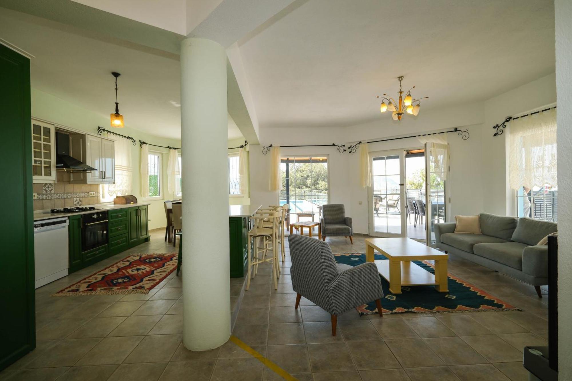 Villa Manolya *