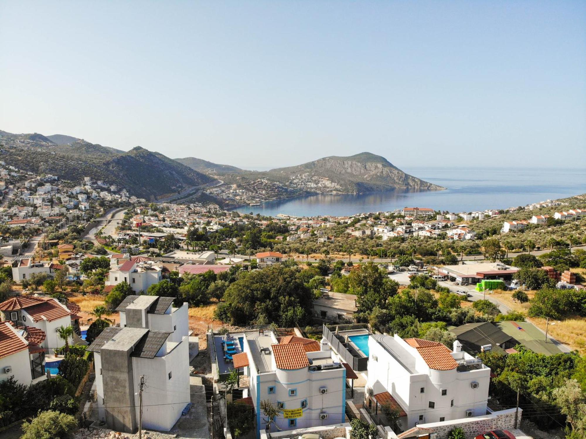 Manolya Kalkan
