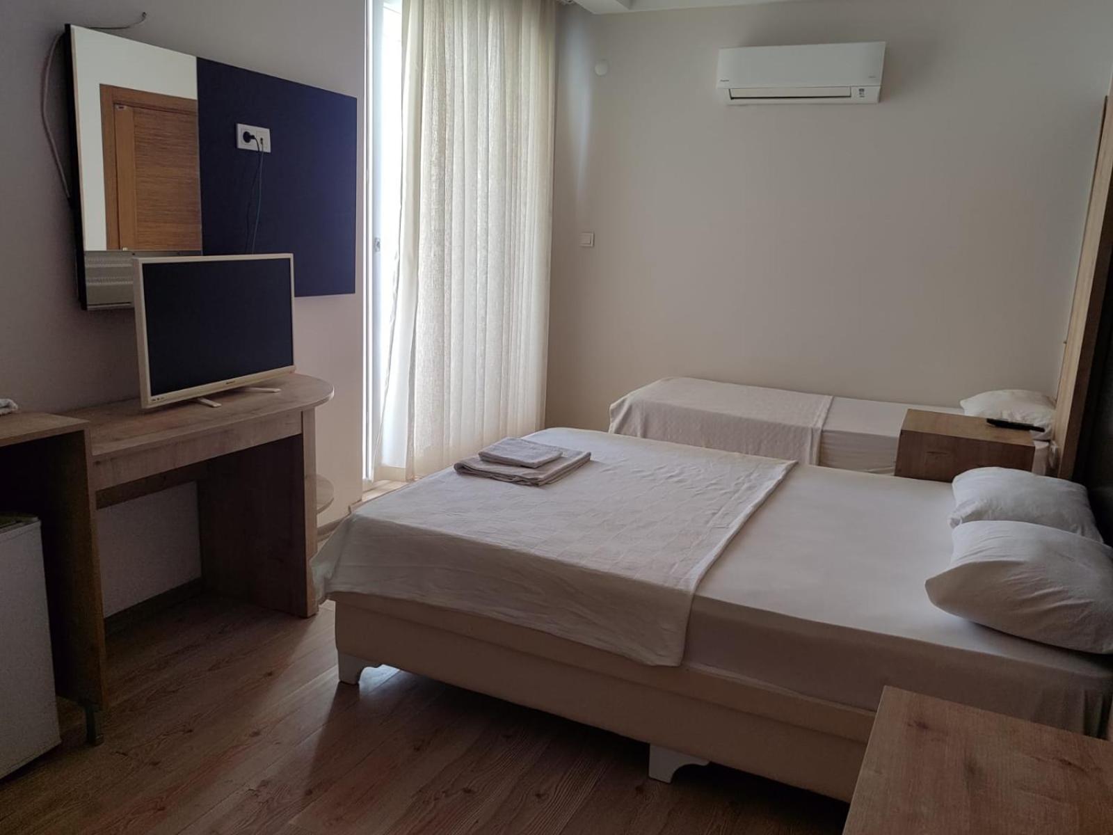 Yagmur Hotel *