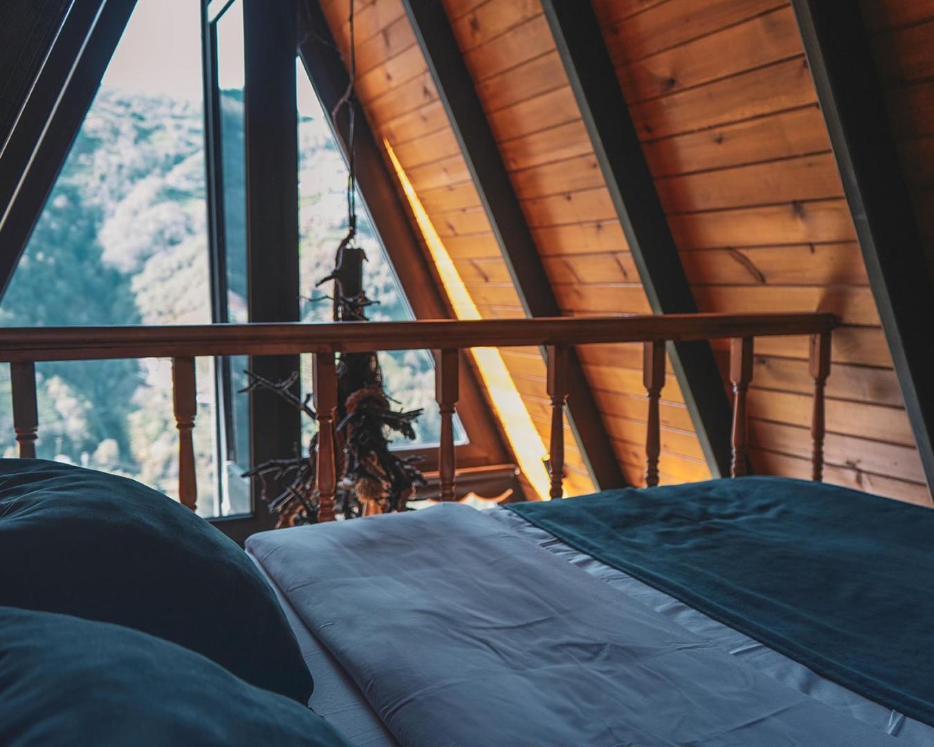 Lodge Pavri