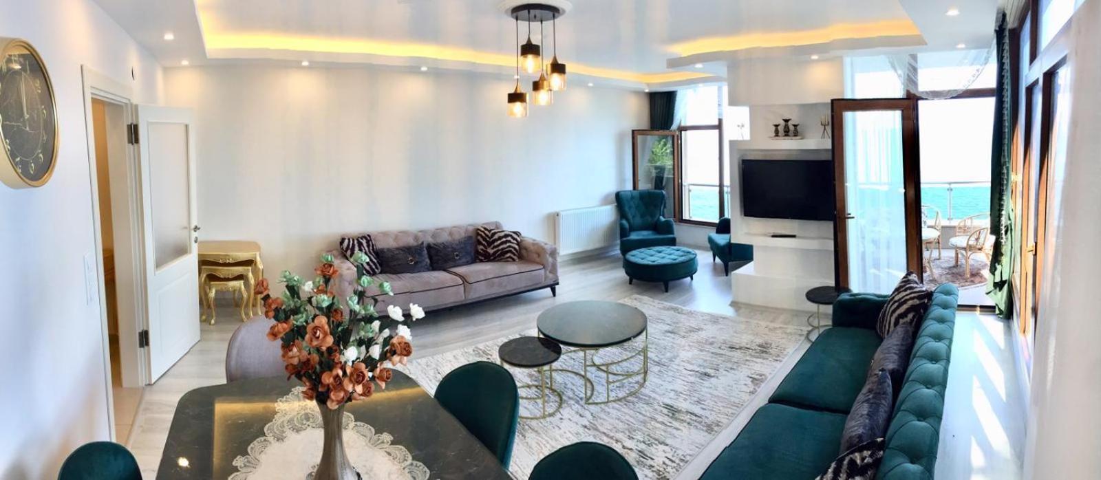 My White House Apartment *