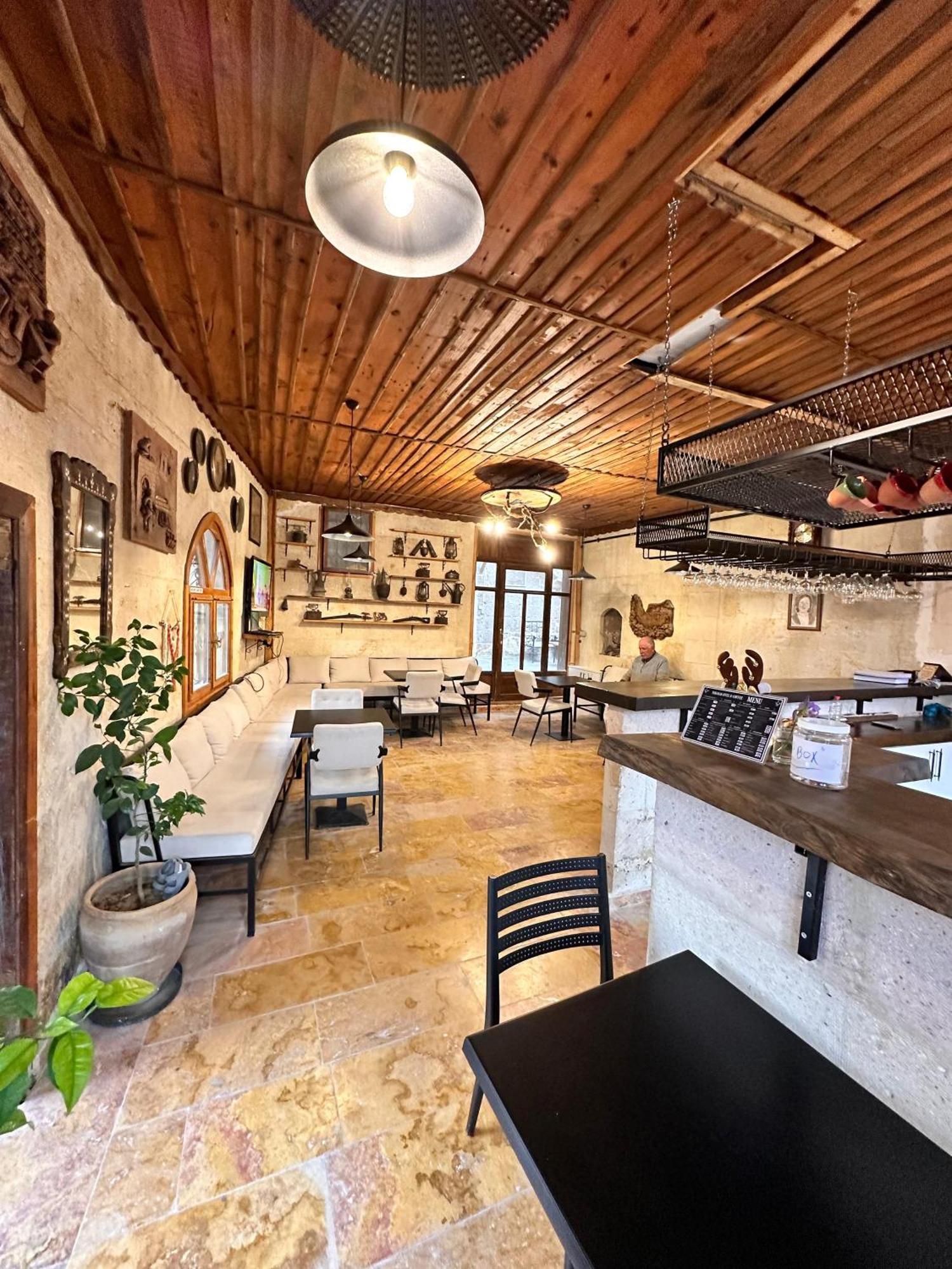 Tokmak Hotel