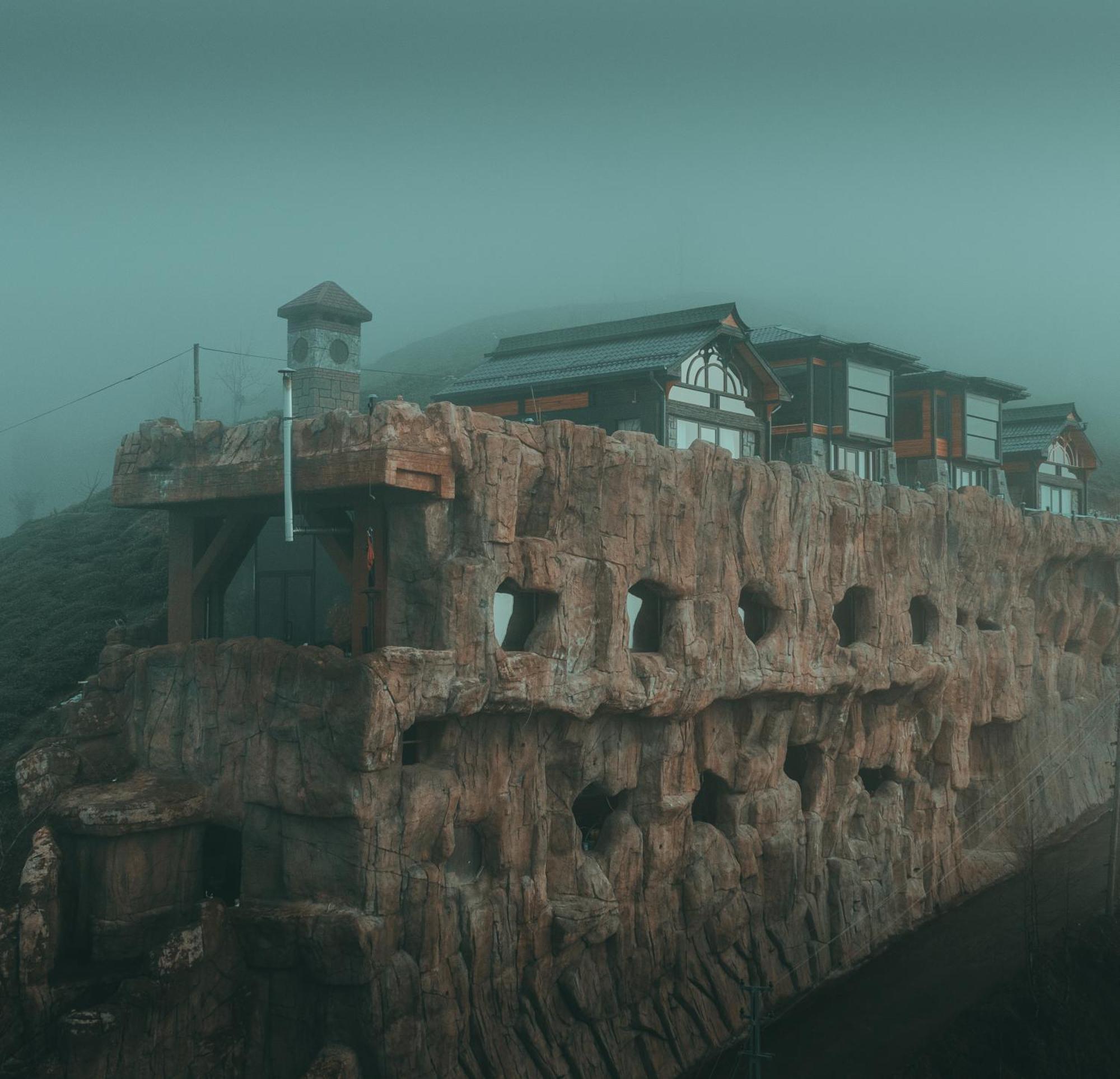 Amazena Hotel Camlihemsin