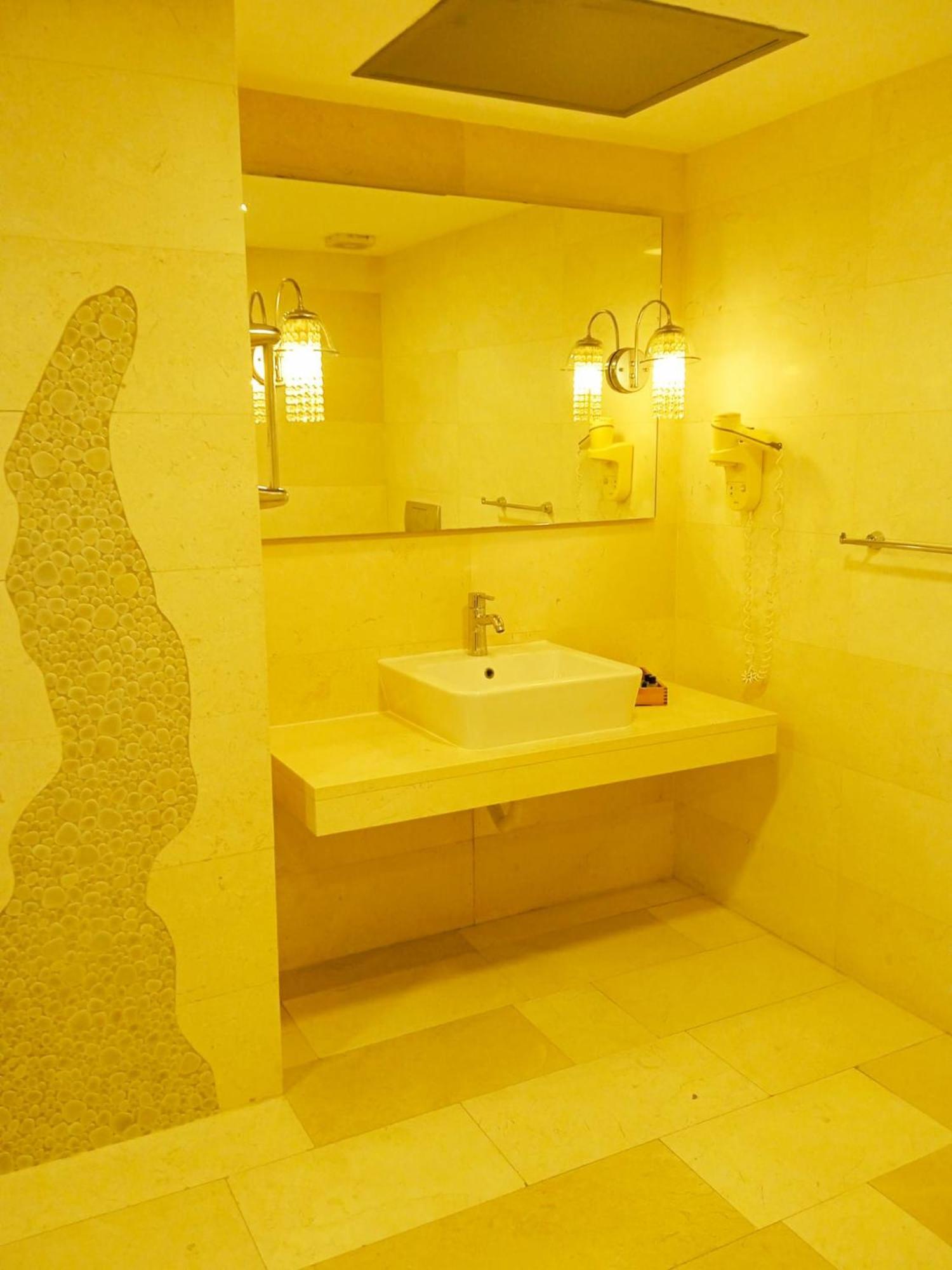 Sisus Marina Hotel