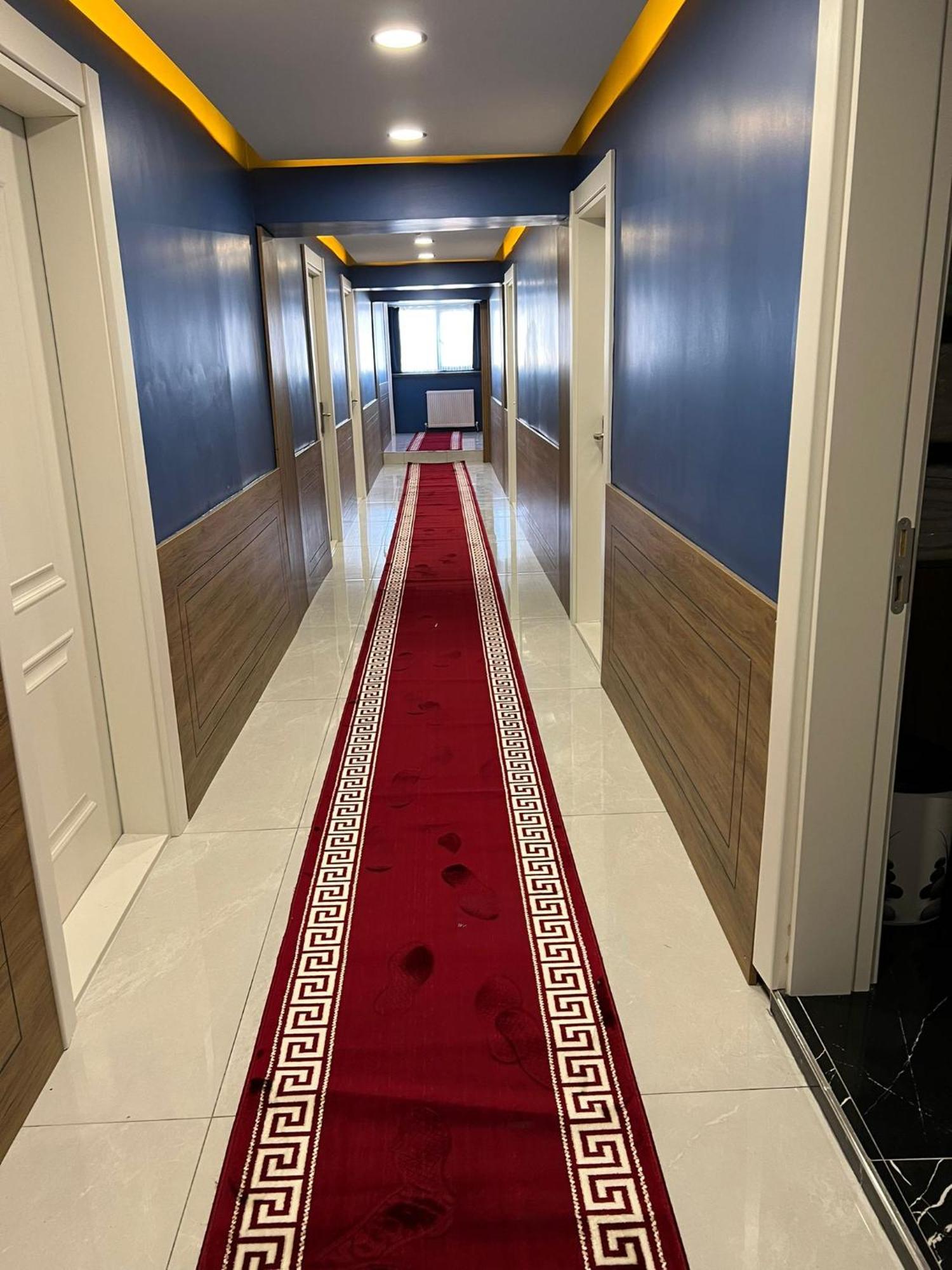 The Blue Hotel 3*