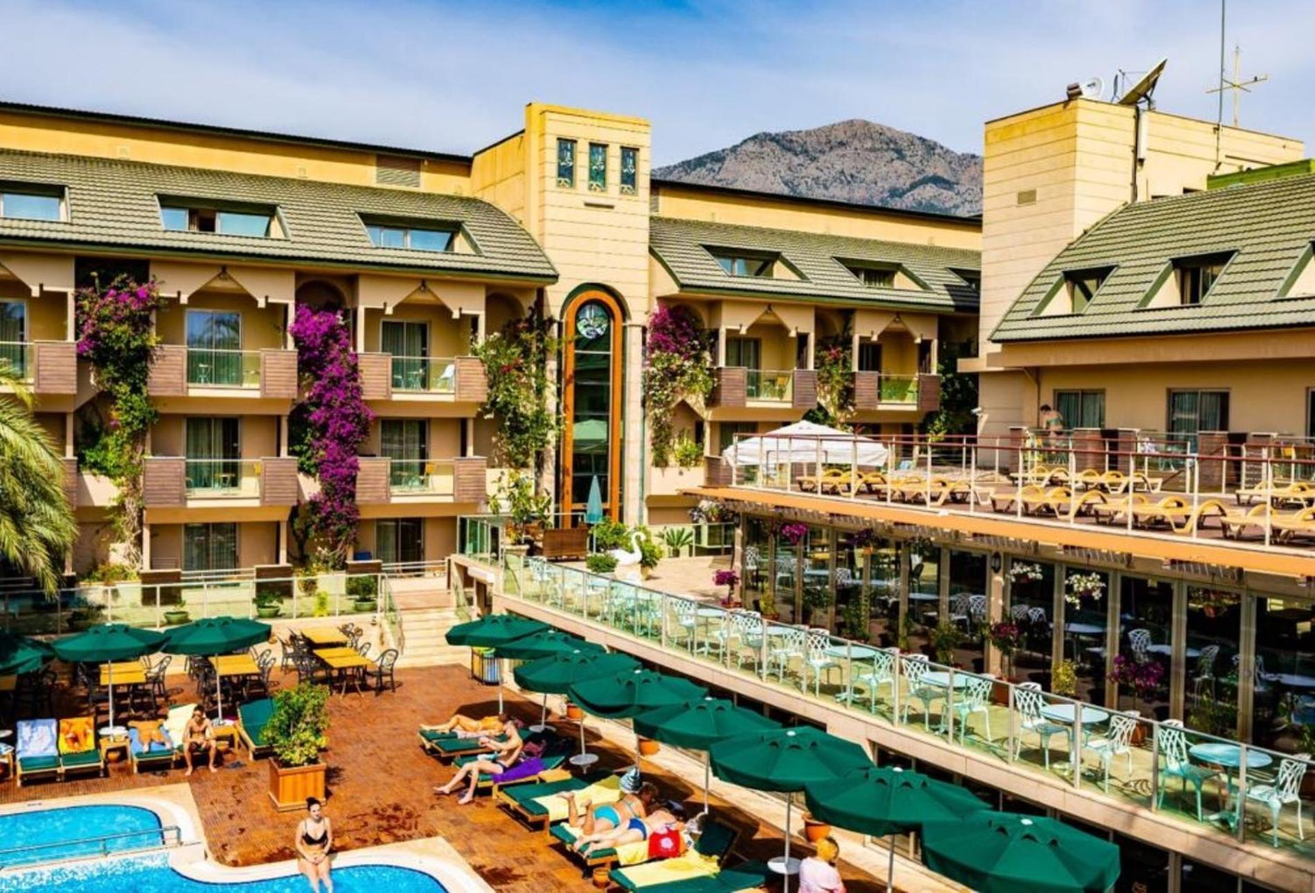 Hotel Ambassador & 4*